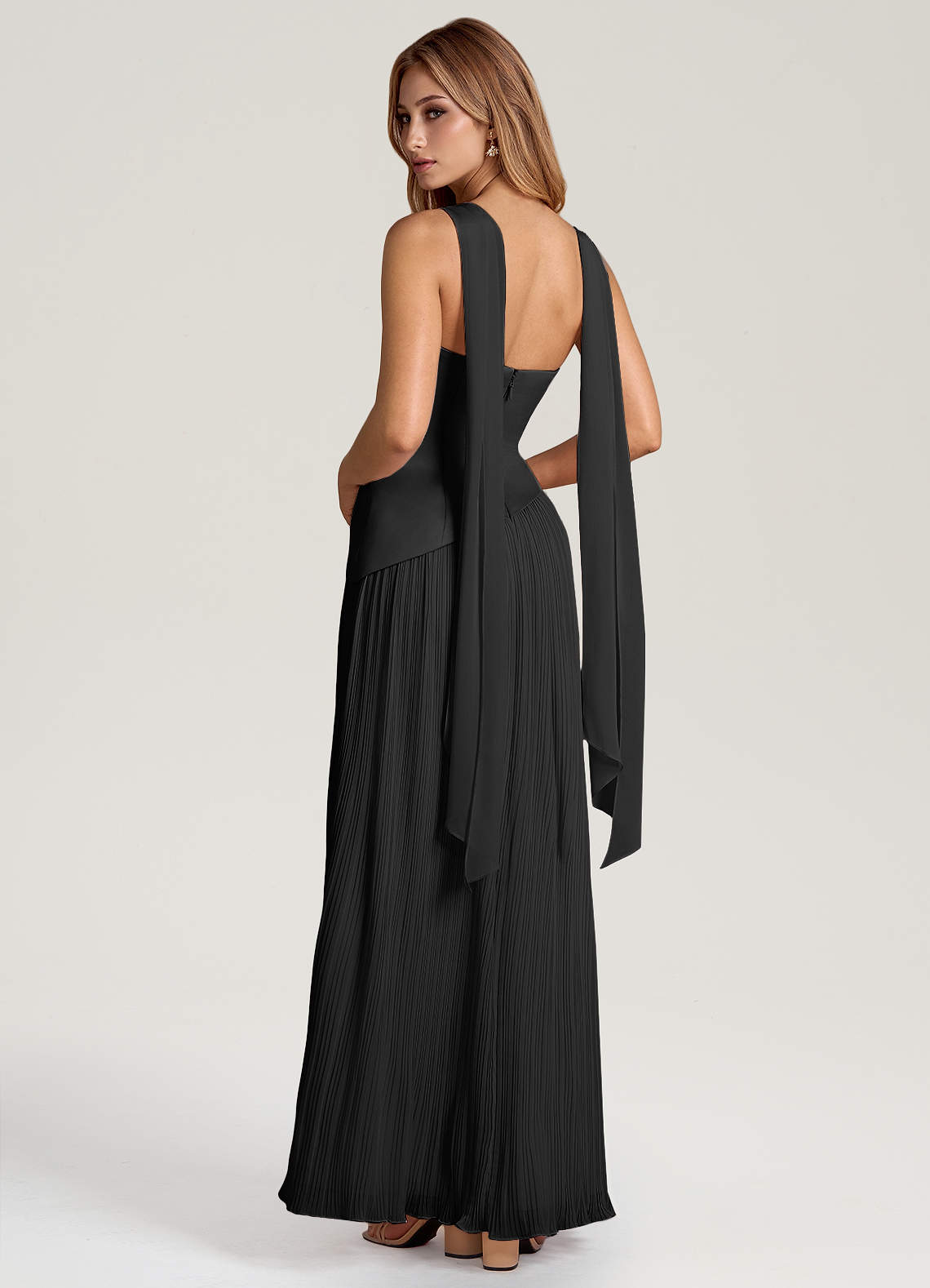 Azazie Tierney Vestidos de madrinha de casamento Vestir Preto de Chiffon de Linha A com Sem alças image3