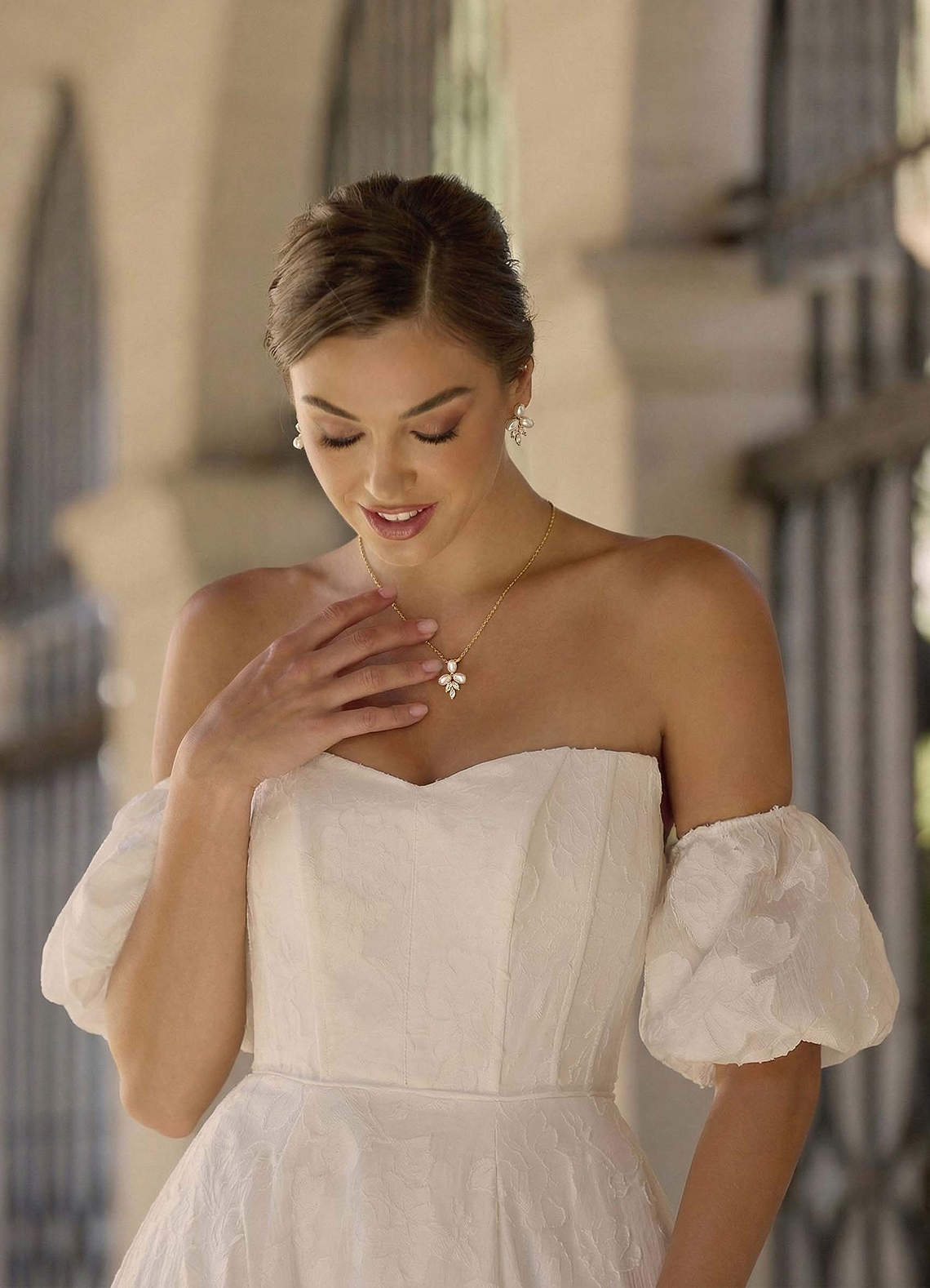 front Clover Drop Jewelry Set