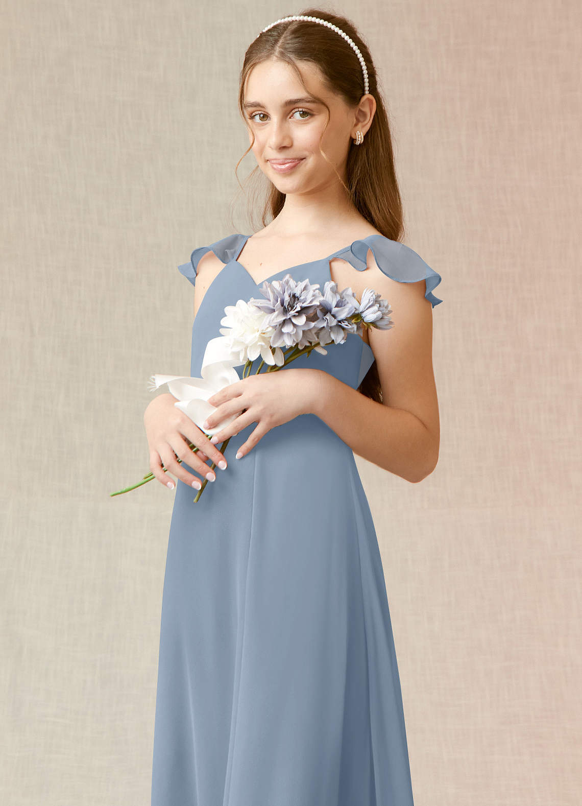 Azazie Everett Junior Vestido de Azul Polvoriento de Gasa de Corte En A image5
