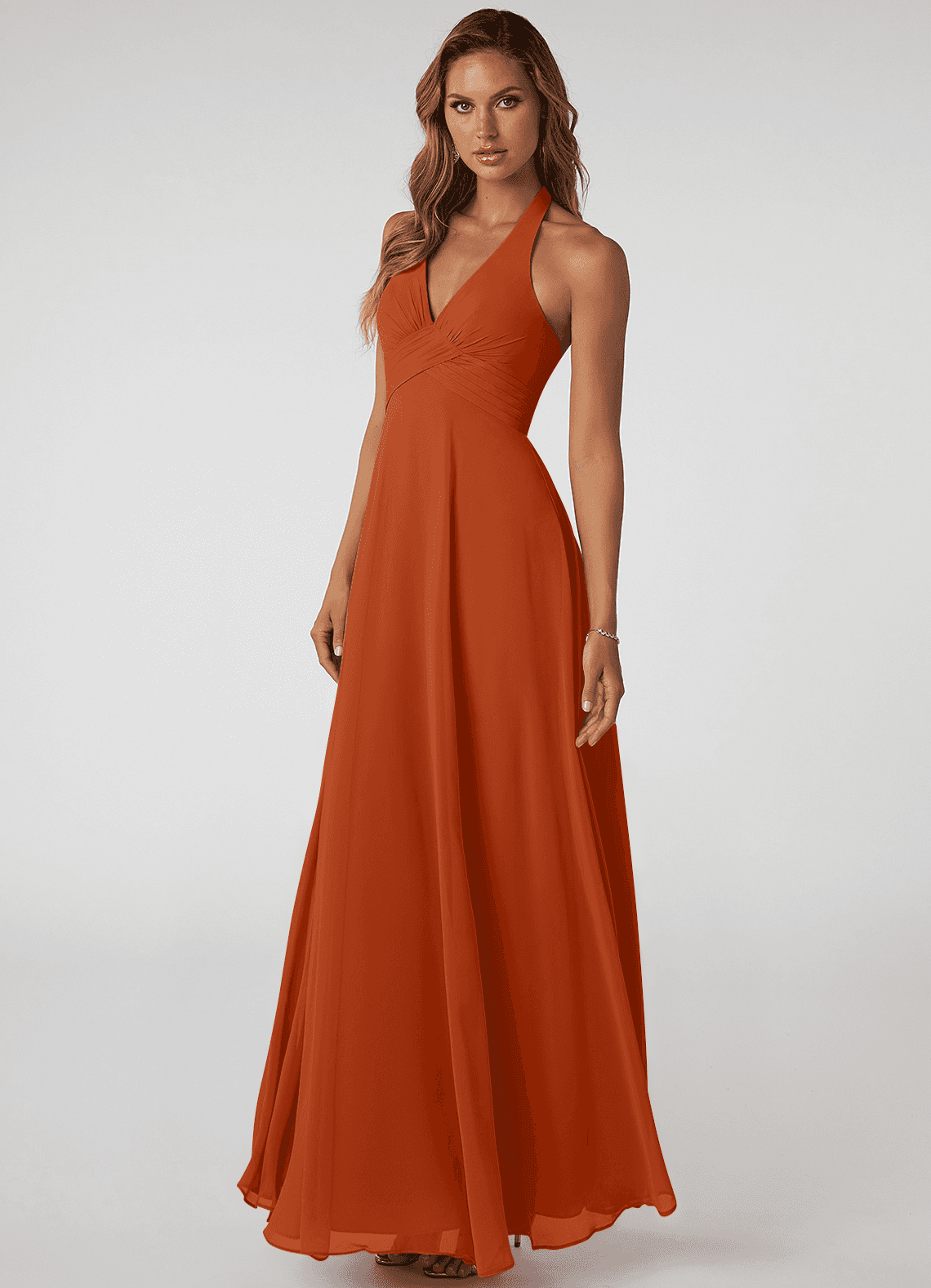 Azazie Tessie Vestidos de damas de honor Vestido de Naranja Quemada de Gasa de Corte en A con Cuello en V plisado image2