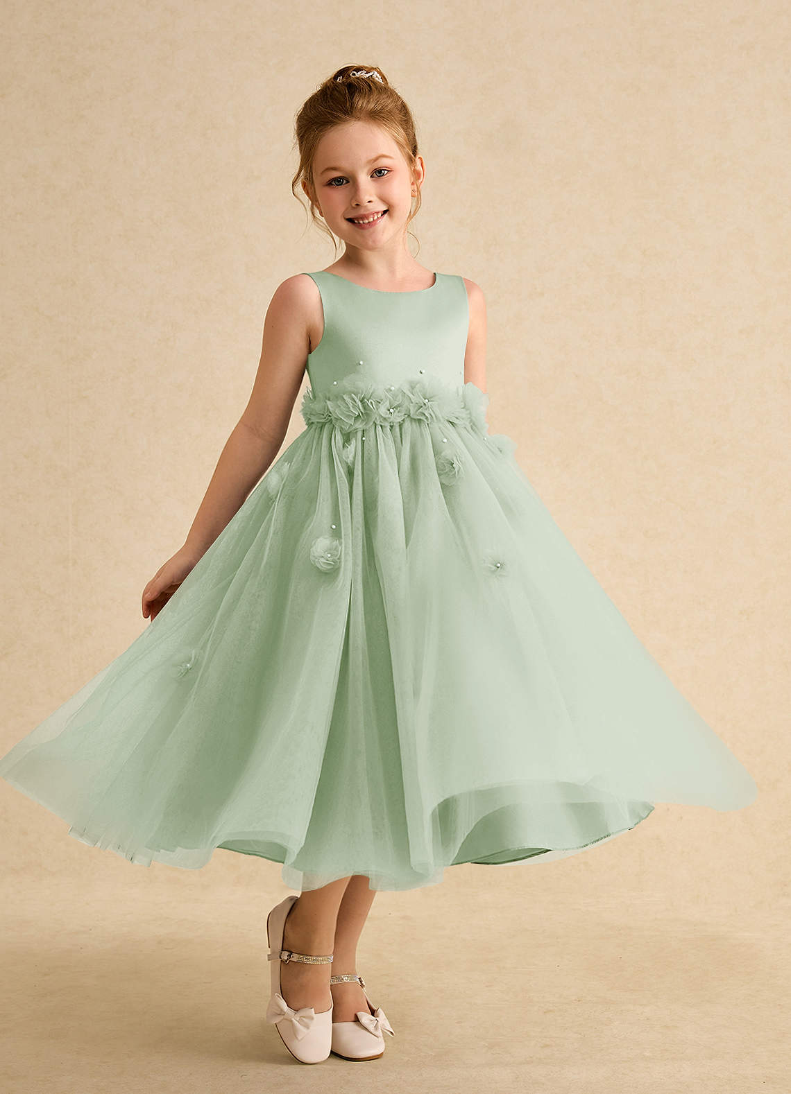Azazie Lux vestidos de niña de las flores Vestido de Salvia Polvorienta de Tul de Corte En A con Perla image1