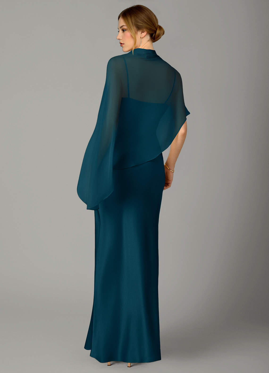 Azazie Jaleesa Vestidos de madrinha de casamento Vestido Tinta Azul de Cetim elástico de Linha A com Pescoço alto image5