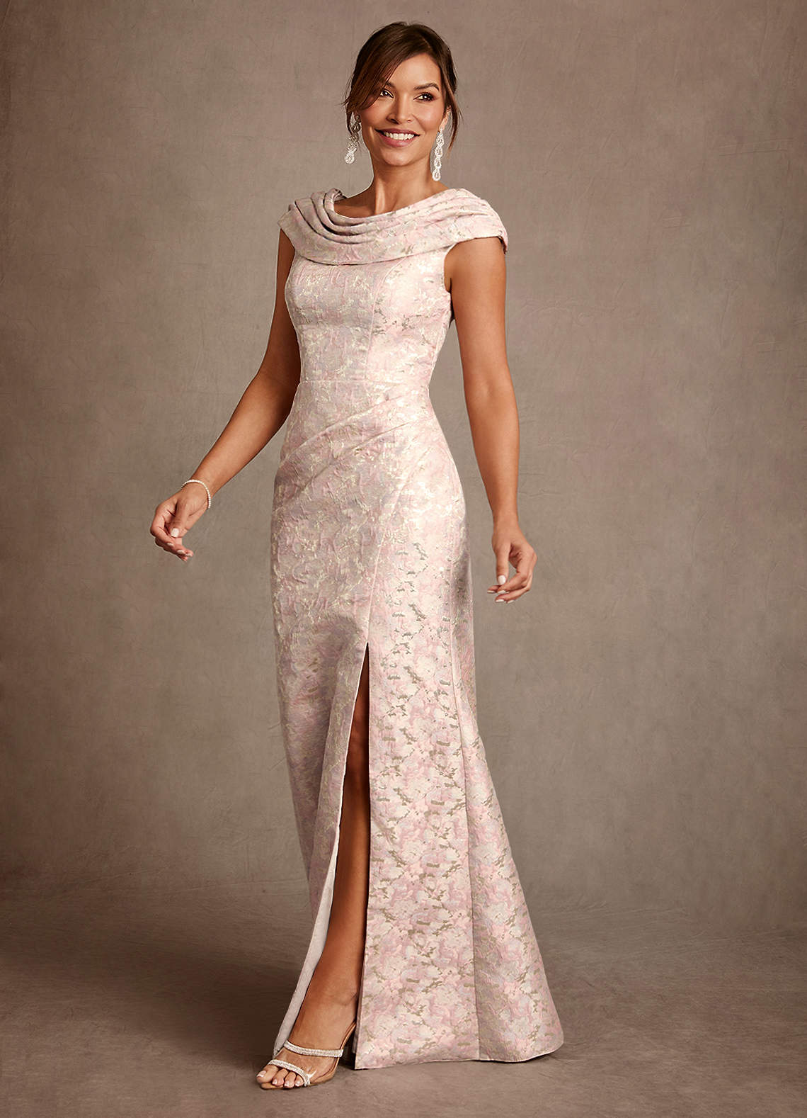 Azazie Irvine Mère de la mariée Robes Robe Trapèze en Jacquard Floral Plissée Rose Poussiéreuse image1