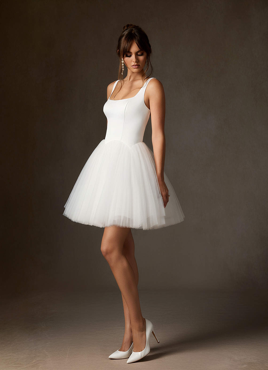 Azazie Annora Vestidos de novia Vestido de Diamante Blanco de Tul de Corte en A con Escote Cuadrado image6