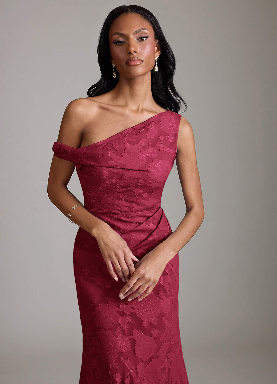 Azazie Emerson Vestidos de damas de honor Vestido de Borgoña de Devorado Floral de Corte Sirena con Vestidos sin tirantes image1