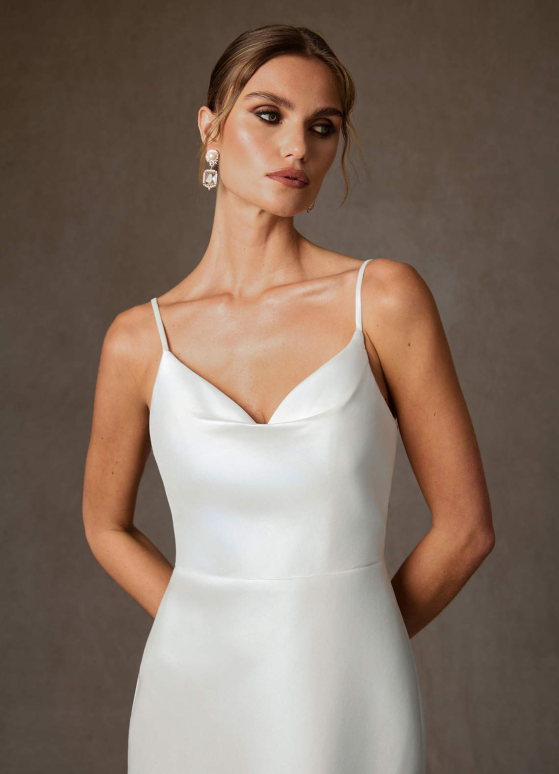 Azazie Moriah Abiti da Sposa Abito Tubino in Mikado elastico Bianco Diamante image3