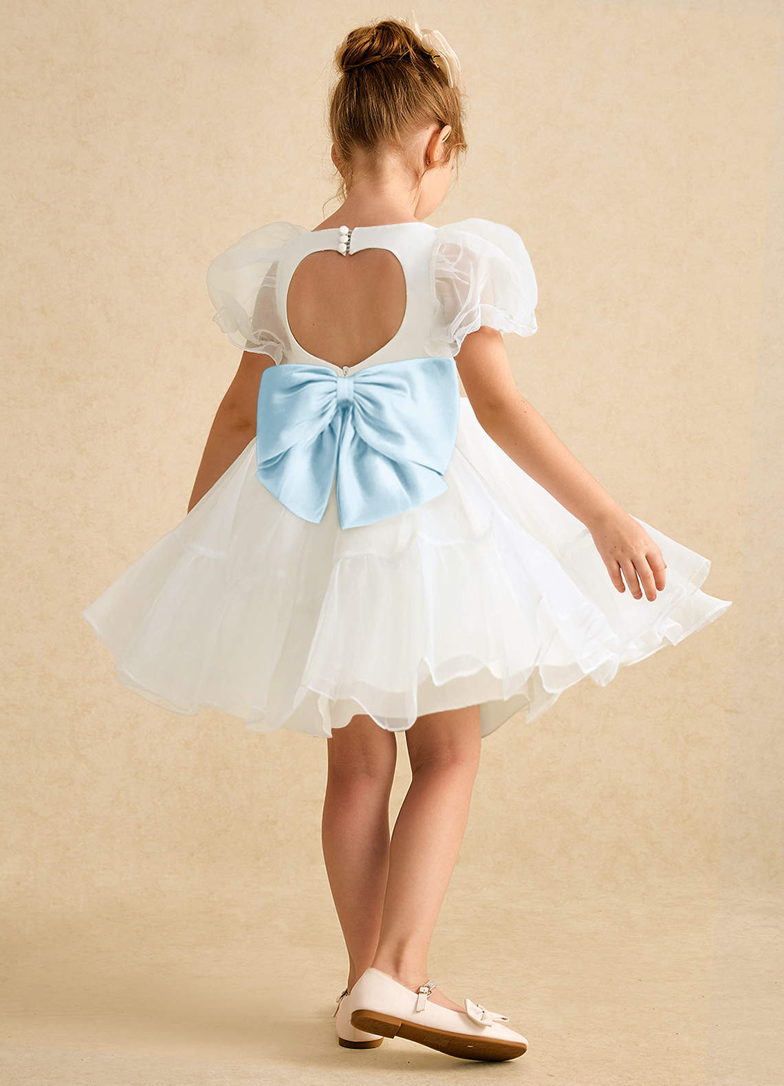 Azazie Debbie vestidos de niña de las flores Vestido de Marfil Azul Cielo de Organza de Princesa con Escote de Corazón image5