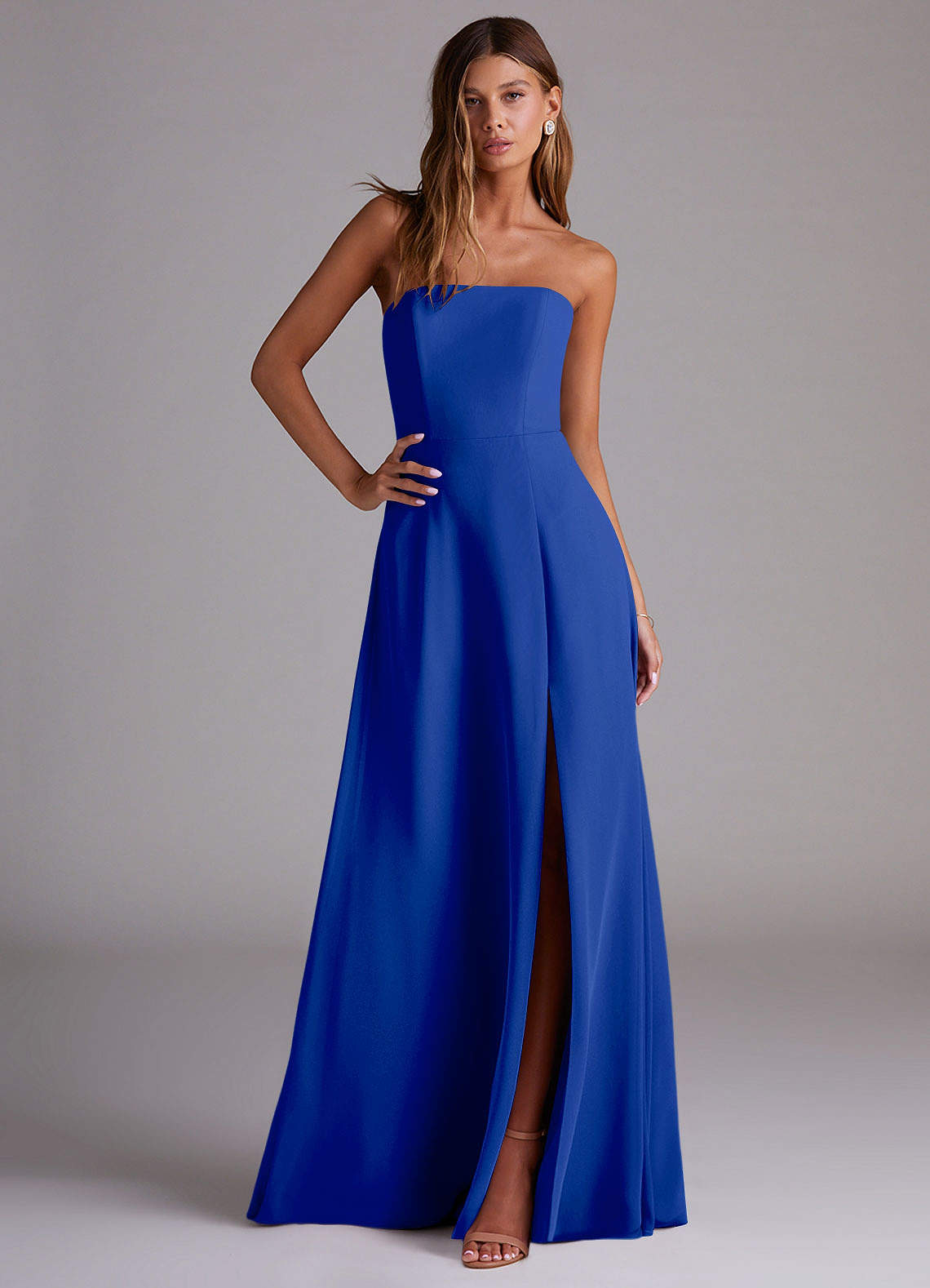 Azazie Wren Vestidos de damas de honor Vestido de Azul Real de Gasa de Corte en A Convertible con Corte Lateral image2