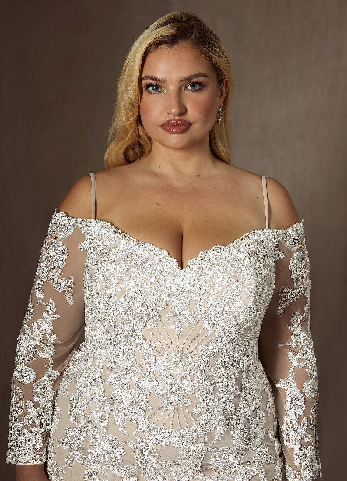 Azazie Empiria At-home Try On Dresses Diamond White Champagne Mermaid Sequins Tulle Dress image11