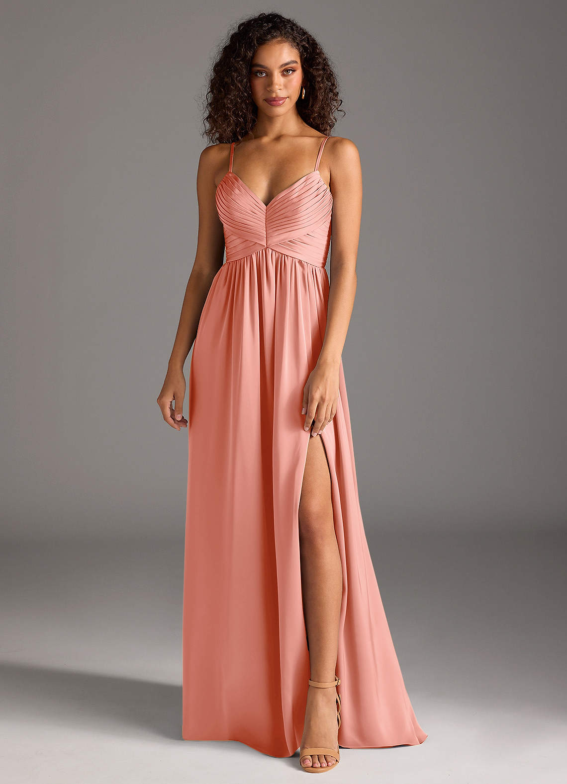 Azazie Alia Robes de demoiselle d'honneur Robe Trapèze en Satin extensible Plissée Corail image1