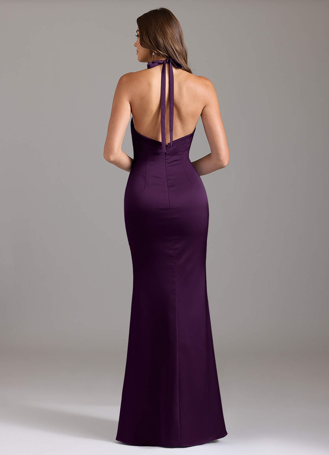 Azazie Valerie Vestidos de damas de honor Vestido de Uva de Satén Elástico de Corte Sirena con Plisado image1