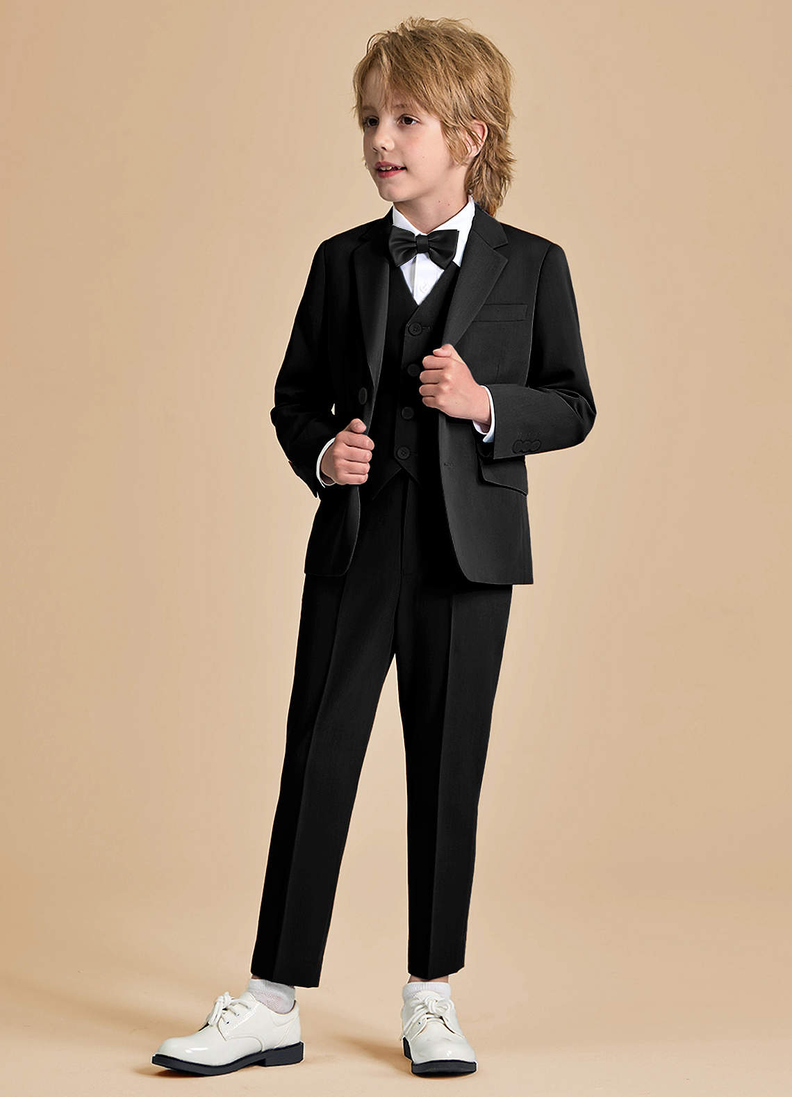 front Oliver Boys Black 5-Piece Suit With Bow Tie