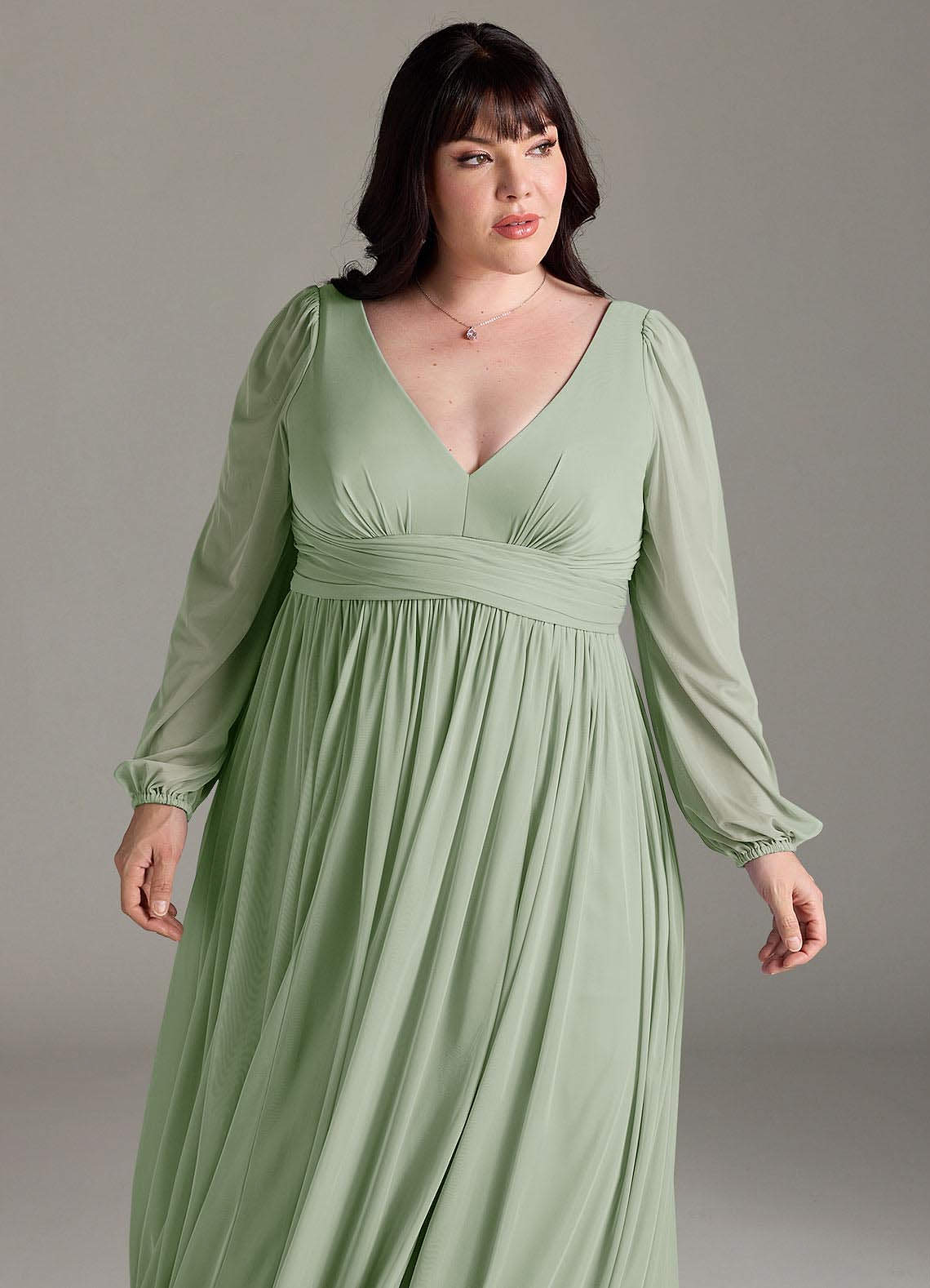 Azazie Norah Abiti da Damigella Abito A-Line in Chiffon con Maniche lunghe e Scollo a V Verde Salvia image11