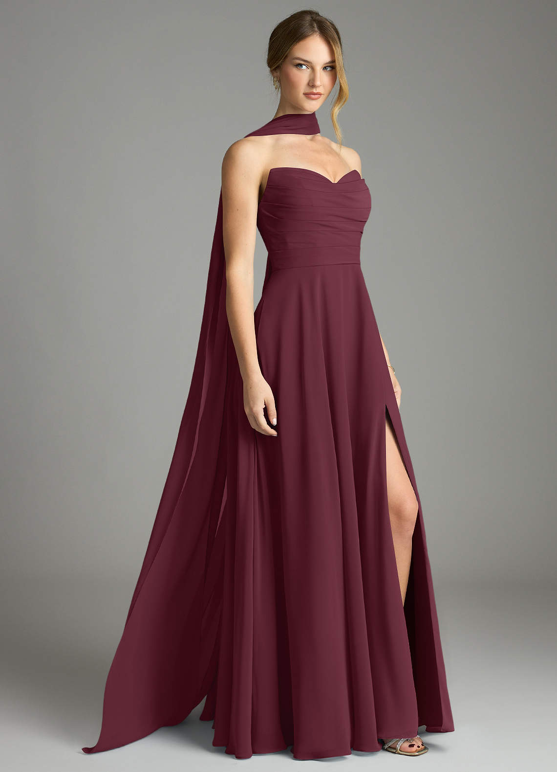 Azazie Ayla Abiti da Damigella Abito A-Line in Chiffon Scollo a Cuore Cabernet image1