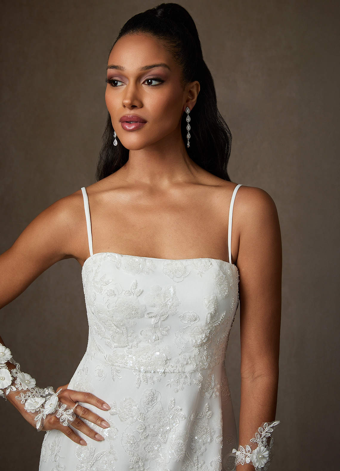 Azazie Atila Robes de mariée Robe Trapèze en Dentelle Blanc De Diamant image8