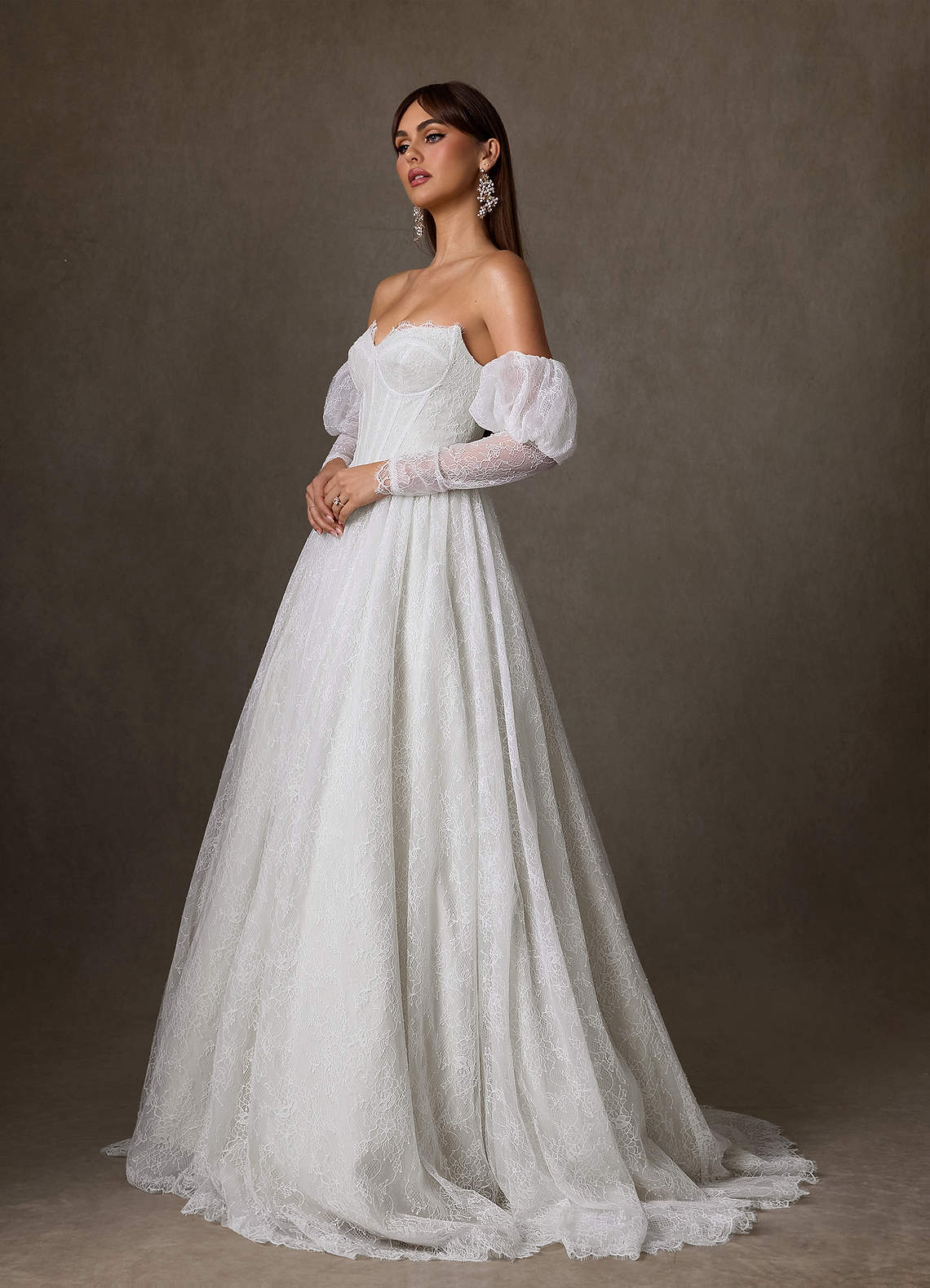 Azazie Sienna Diamond White A-Line Sweetheart Neckline Lace Dress | Azazie Azazie Sienna Diamond White A-Line Sweetheart Neckline Lace Dress | Azazie