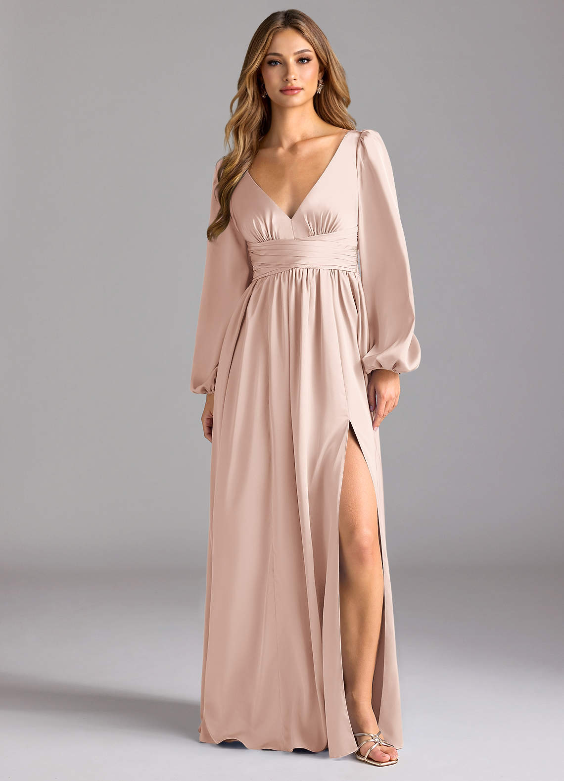 Azazie Norah Robes de demoiselle d'honneur Robe Trapèze en Satin extensible Rose Pâle image1