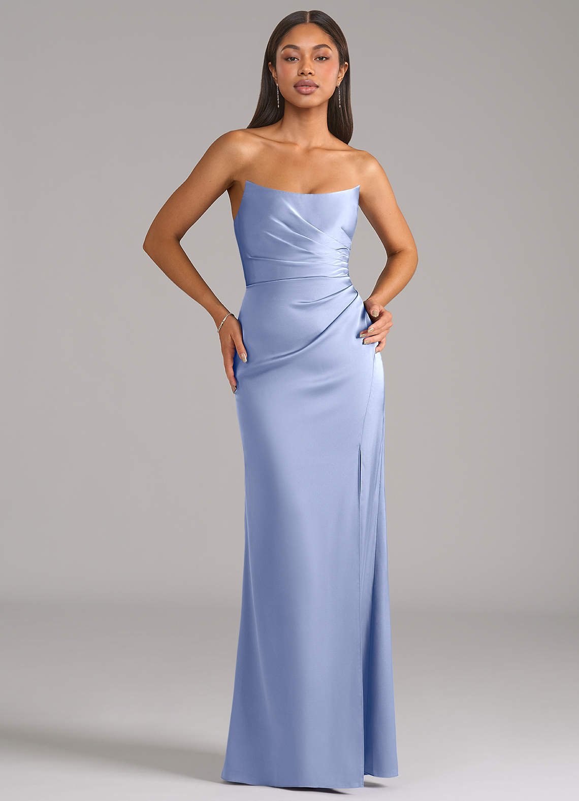 Azazie Marla Robes de demoiselle d'honneur Robe Fourreau Convertible en Satin extensible Sans bretelle Eis image1