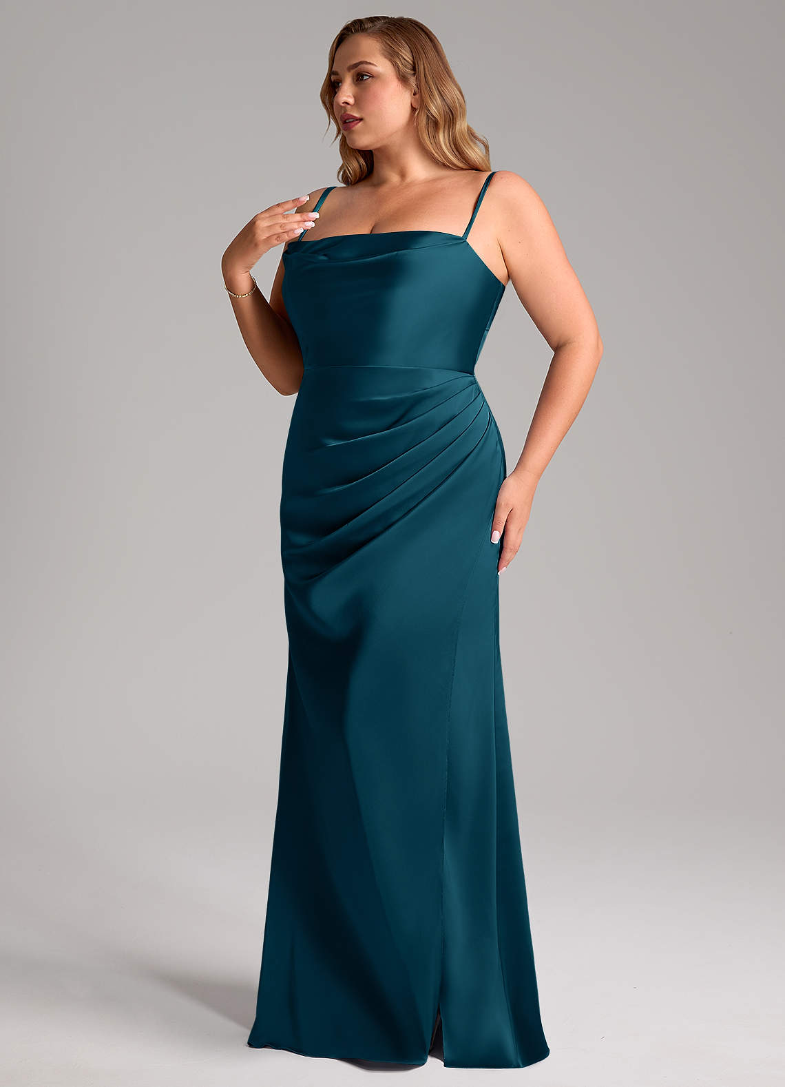 Azazie Leonis Vestidos de damas de honor Vestido de Azul Tinta de Satén Elástico de Corte Sirena Convertible con Plisado image11