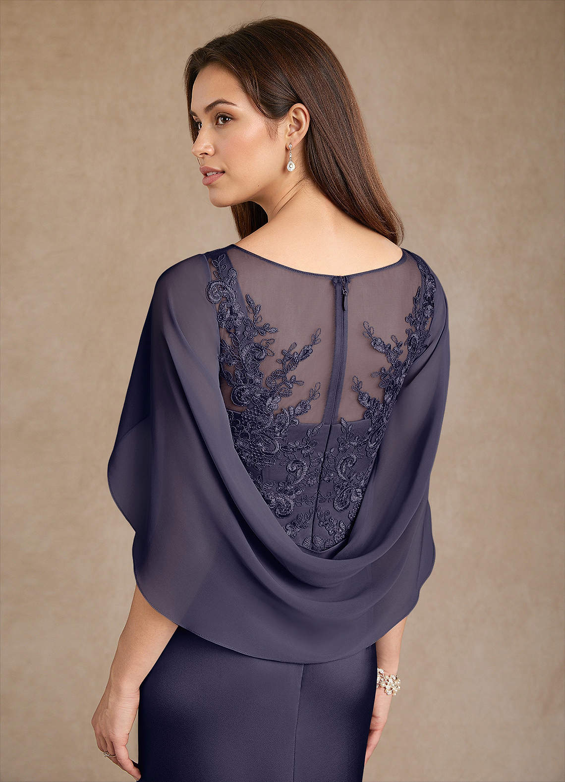 Azazie Hera Mère de la mariée Robes Robe Trapèze en Satin extensible Dentelle Bleu Orageux image5