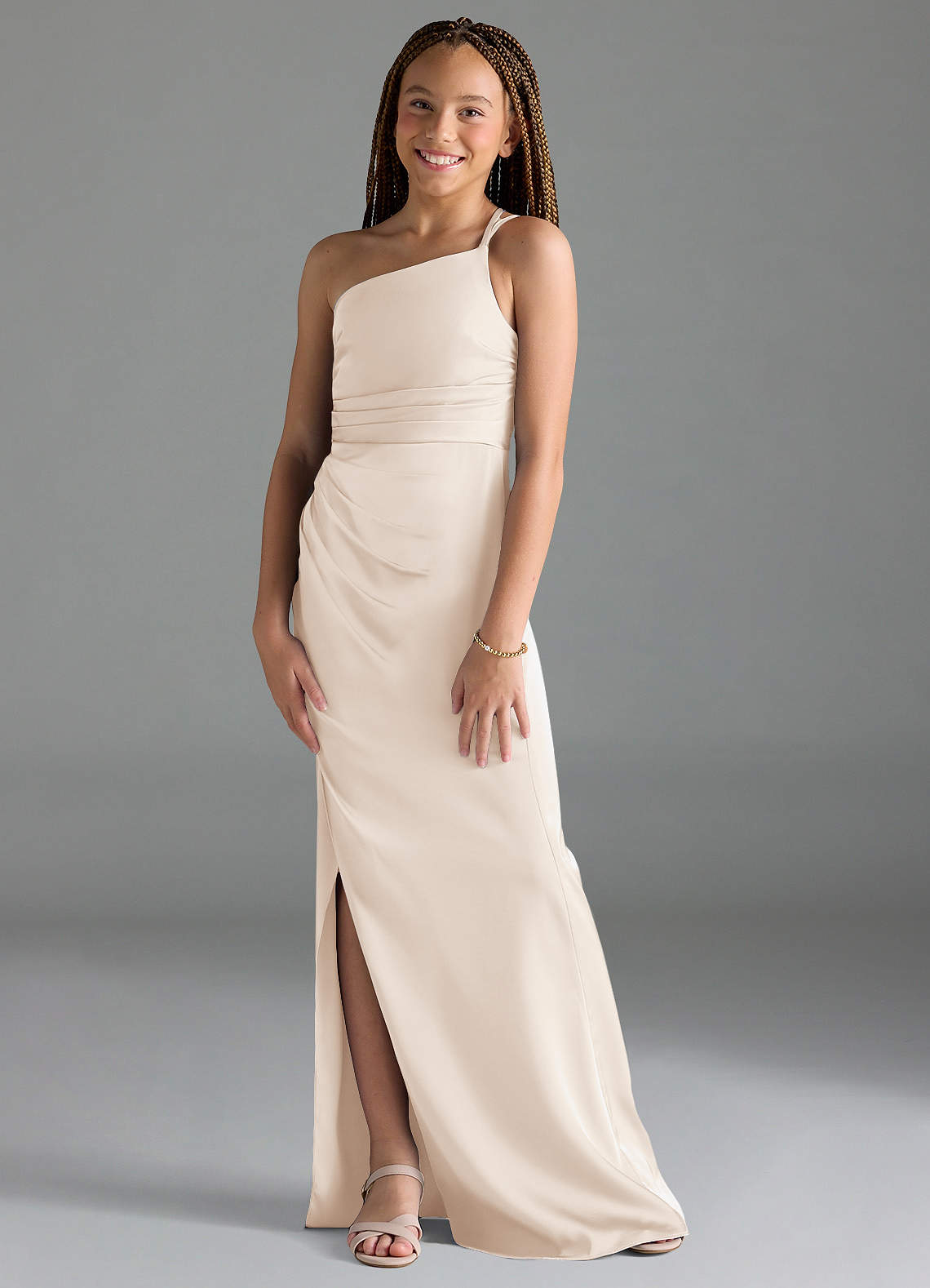 Azazie Eren Junior Vestido de Alabastro Blanco de Satén Elástico de Recto con Plisado image1