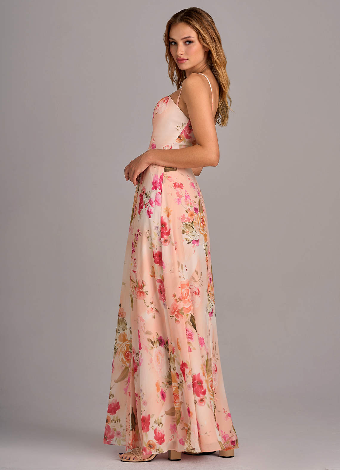 Azazie Wren Abiti da Damigella Abito Convertibile A-Line in Chiffon Spacco Laterale Abstract Bouquet Floral image4