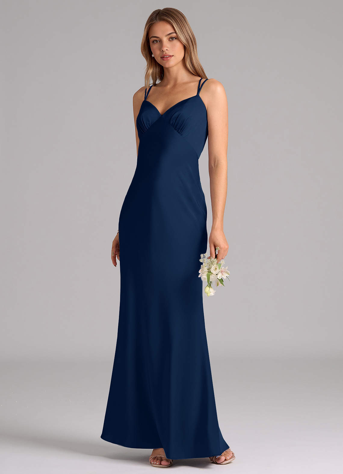 Azazie Suttona Vestidos de damas de honor Vestido de Azul Marino Oscuro de Satén Elástico de Corte en A con Plisado image3