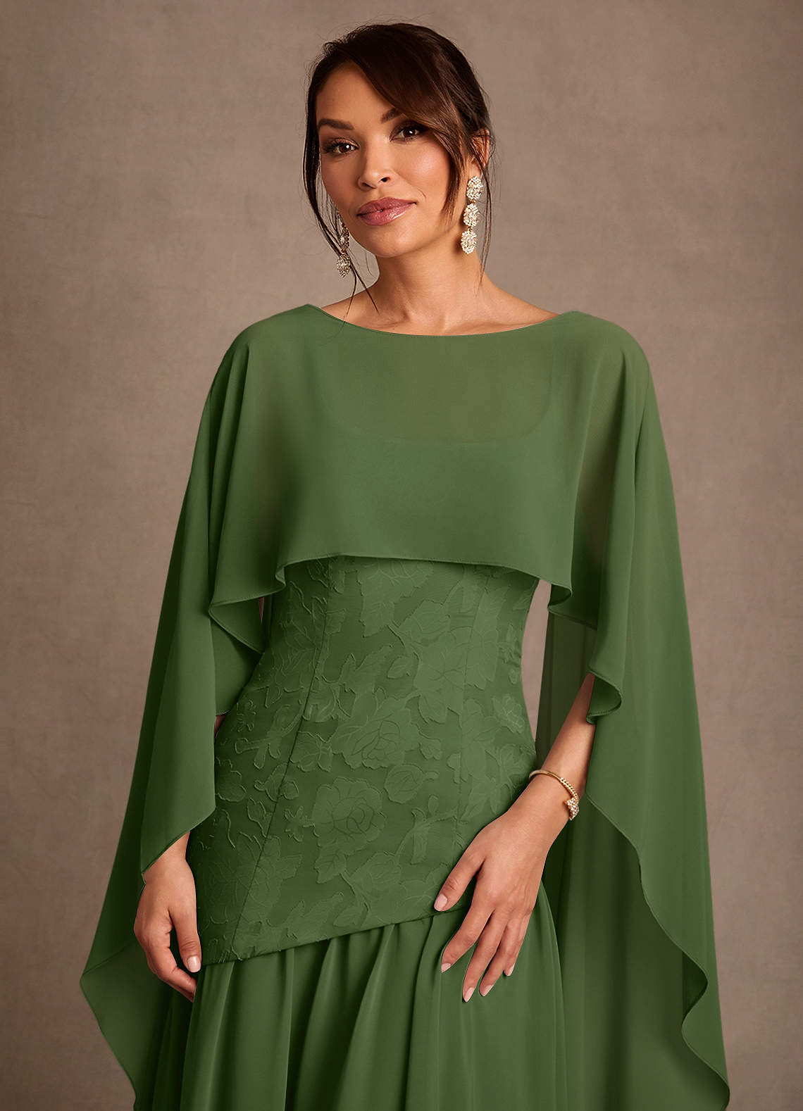 Azazie Flossie Vestidos para mãe da noiva Vestido Oliva de Chiffon de Linha A com Plissado image5