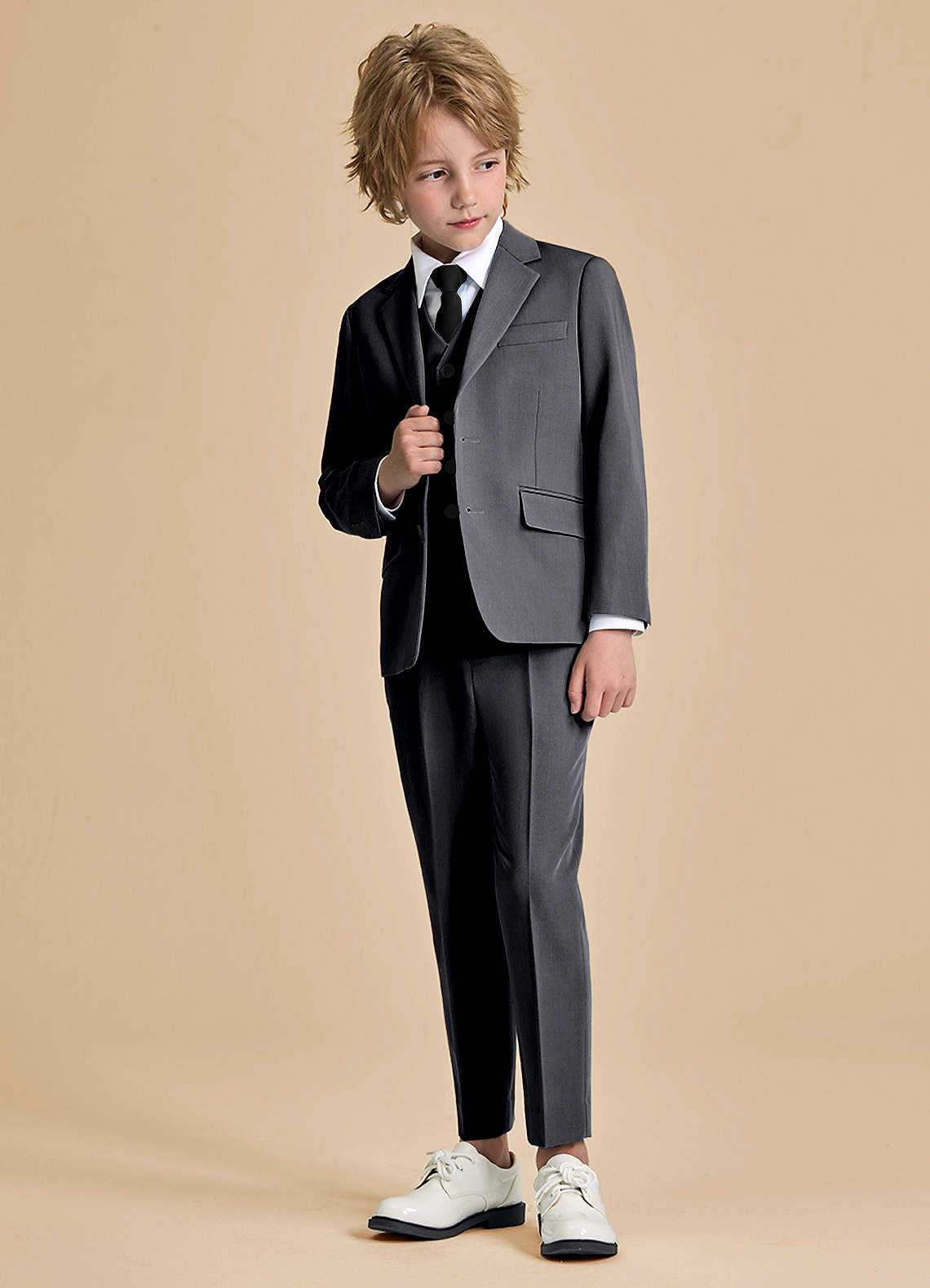 front Oliver Boys Charcoal 5-Piece Suit With Pre-tie