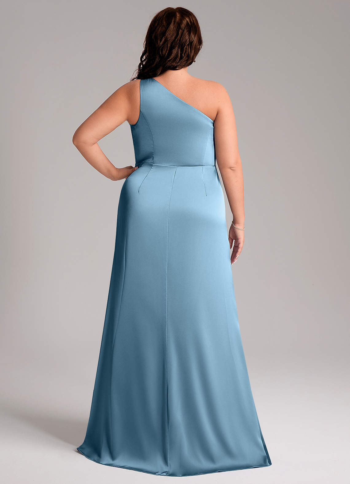 Azazie Phaedra Probar vestidos en casa Vestido de Oliva de Satén Elástico de Corte en A con Hombro unilateral image8