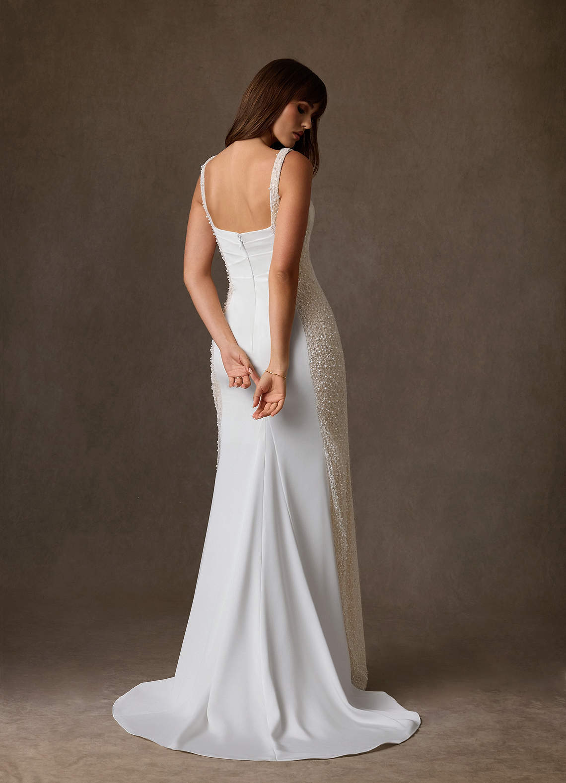 Azazie Shauna Vestidos de noiva Vestido Diamante Branco Champanhe de Crepe Costas Cetim de Bainha com Decote Quadrado image1