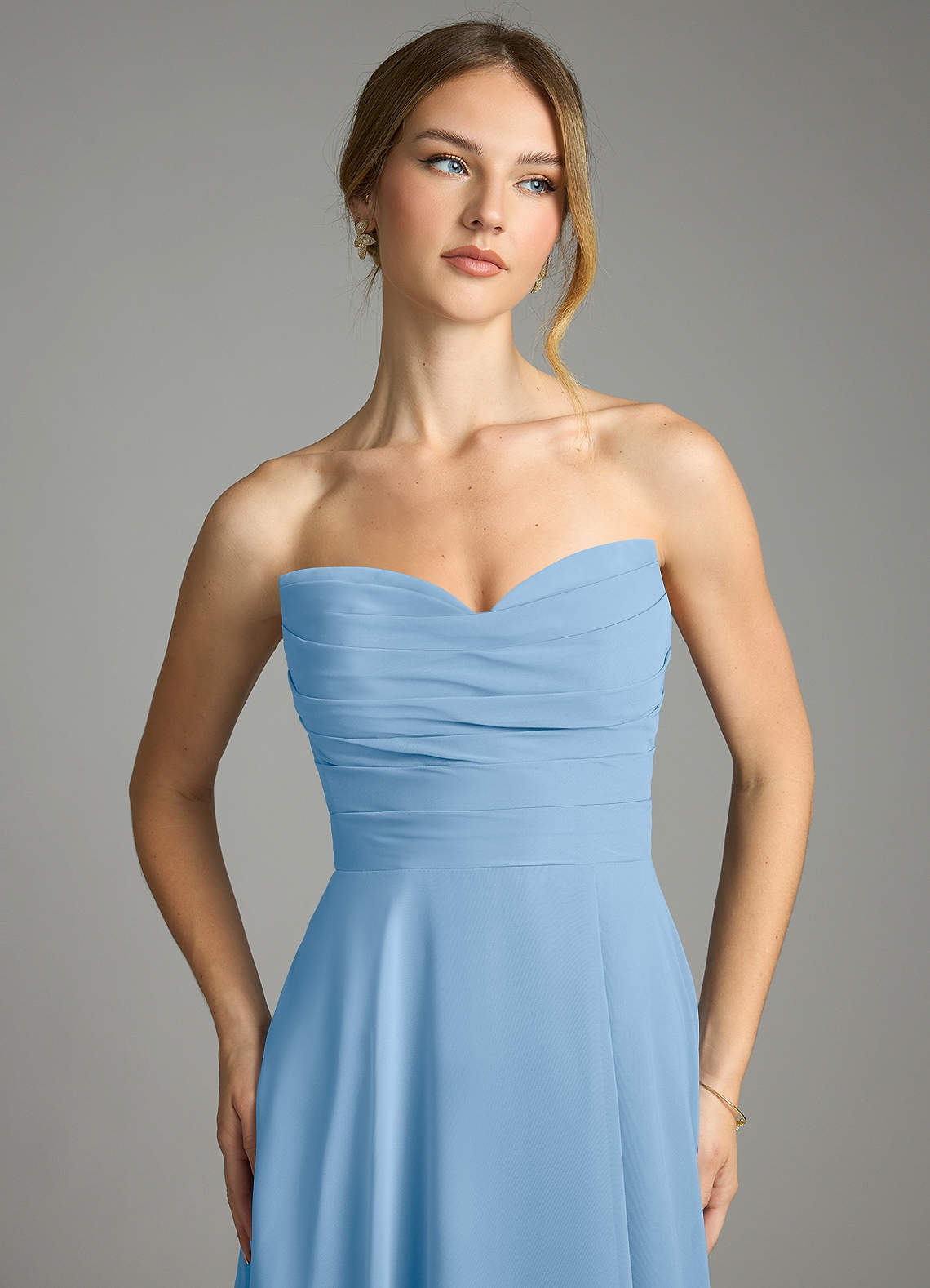 Azazie Ayla Abiti da Damigella Abito A-Line in Chiffon Scollo a Cuore Azzurro Polvere image4