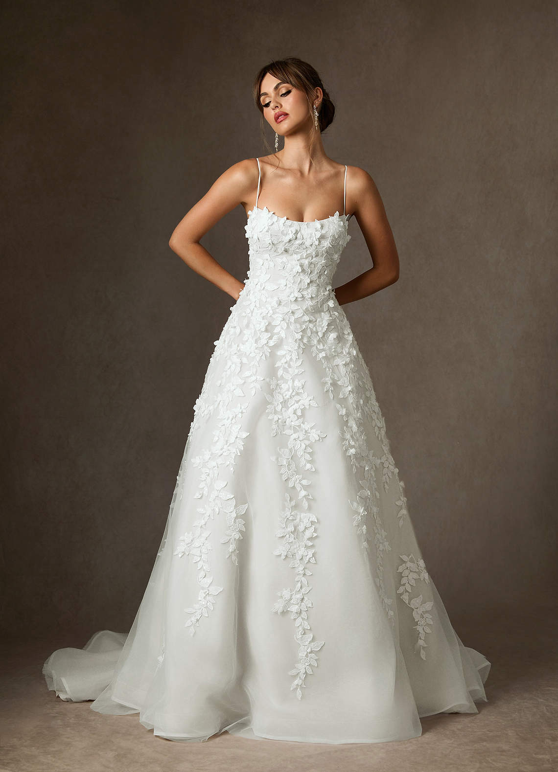 Azazie Alyson Diamond White Ball-Gown Lace Dress | Azazie