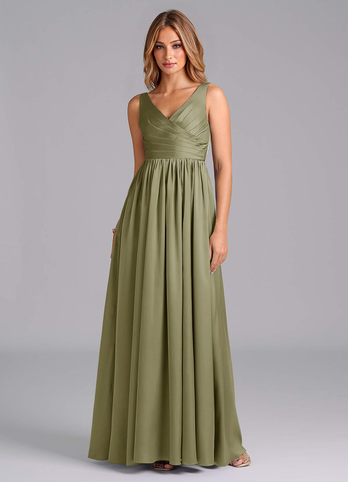 Azazie Keyla Robes de demoiselle d'honneur Robe Trapèze en Satin extensible Plissée Pistache image1