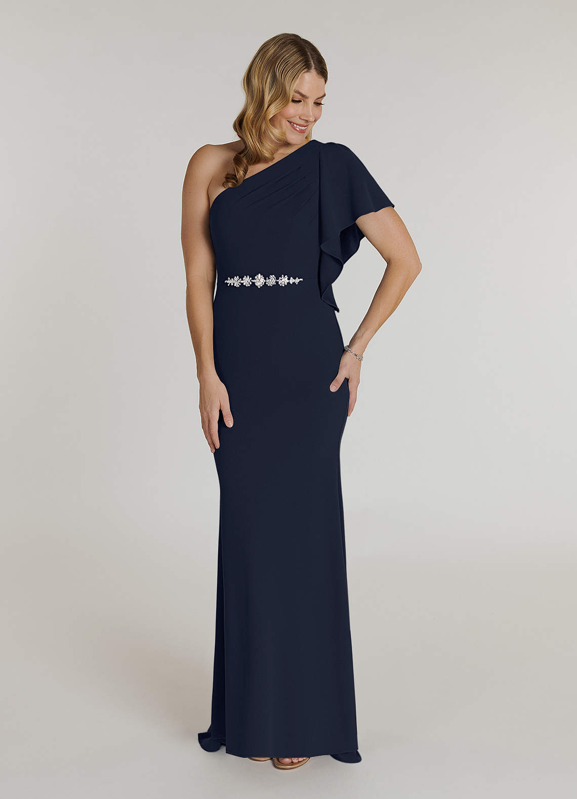 Azazie Pia vestidos de madre de la novia Vestido de Azul Marino Oscuro de Crepé elástico de Sirena con Plisado image1