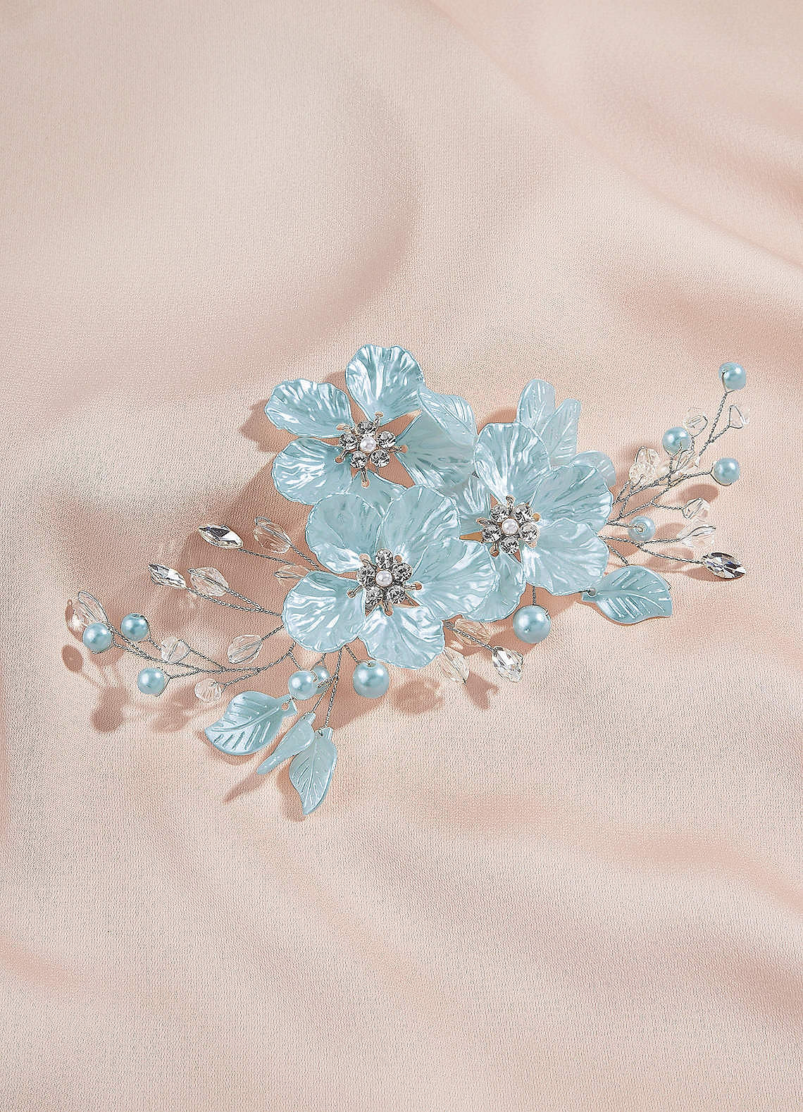 front White Floral And Pearl Crystal Hair Clip