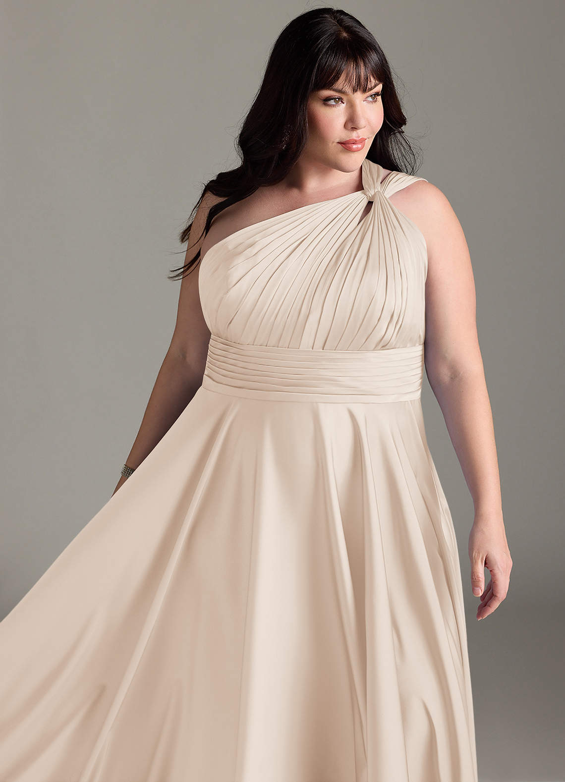 Azazie Charlize Vestidos de damas de honor Vestido de Alabastro Blanco de Satén Elástico de Corte en A con Hombro unilateral image14