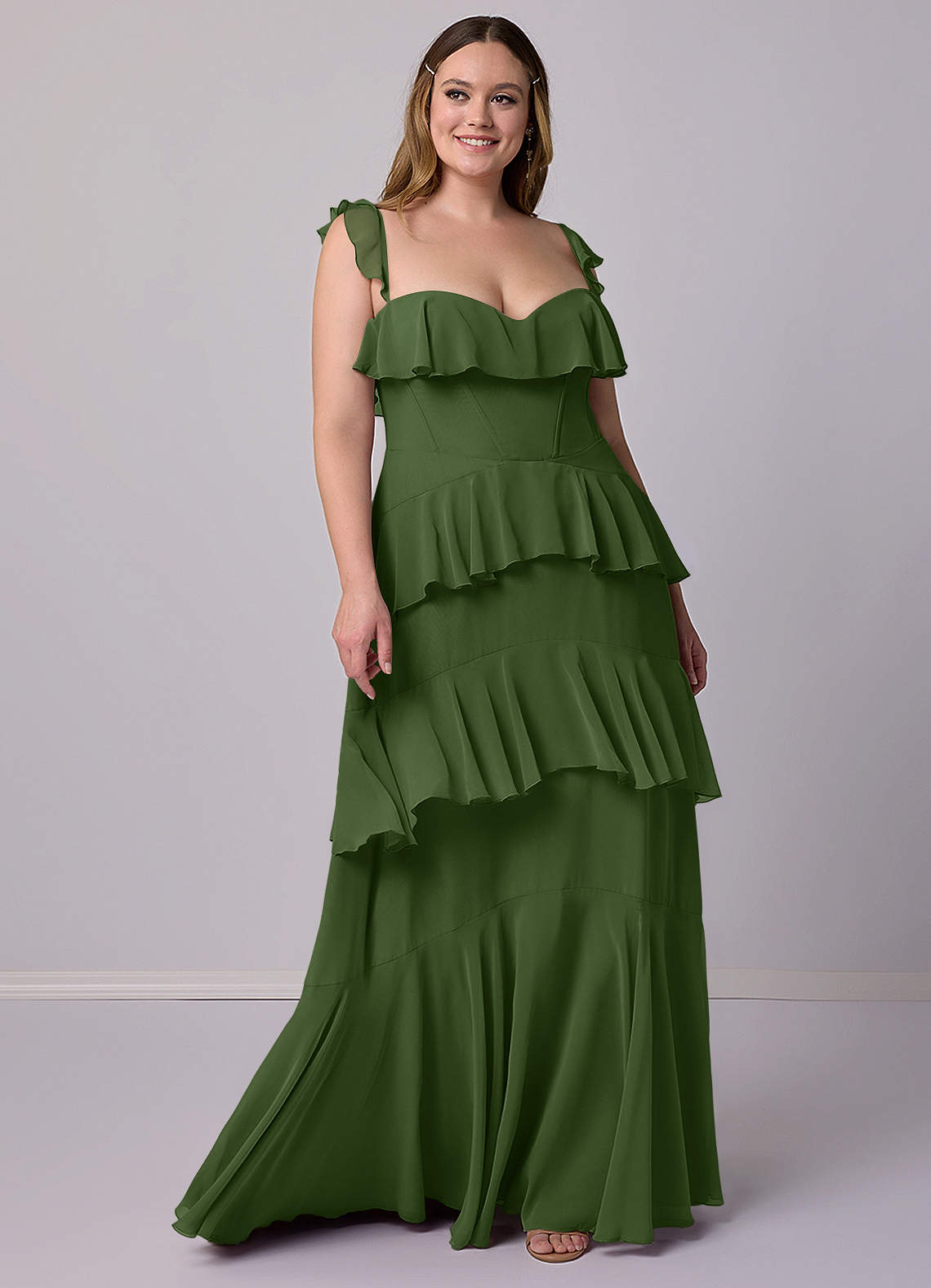 Barbie ♥ Azazie Vestidos de damas de honor Vestido de Oliva de Gasa de Corte en A con Escote de Corazón image1