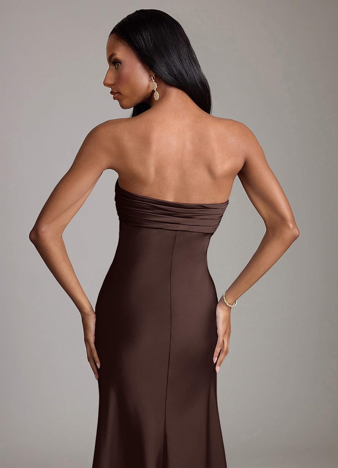 Azazie Saylor Jurken voor bruidsmeisjes Jurk van Stretch Satijn met Zeemeermin Strapless Ganache image5