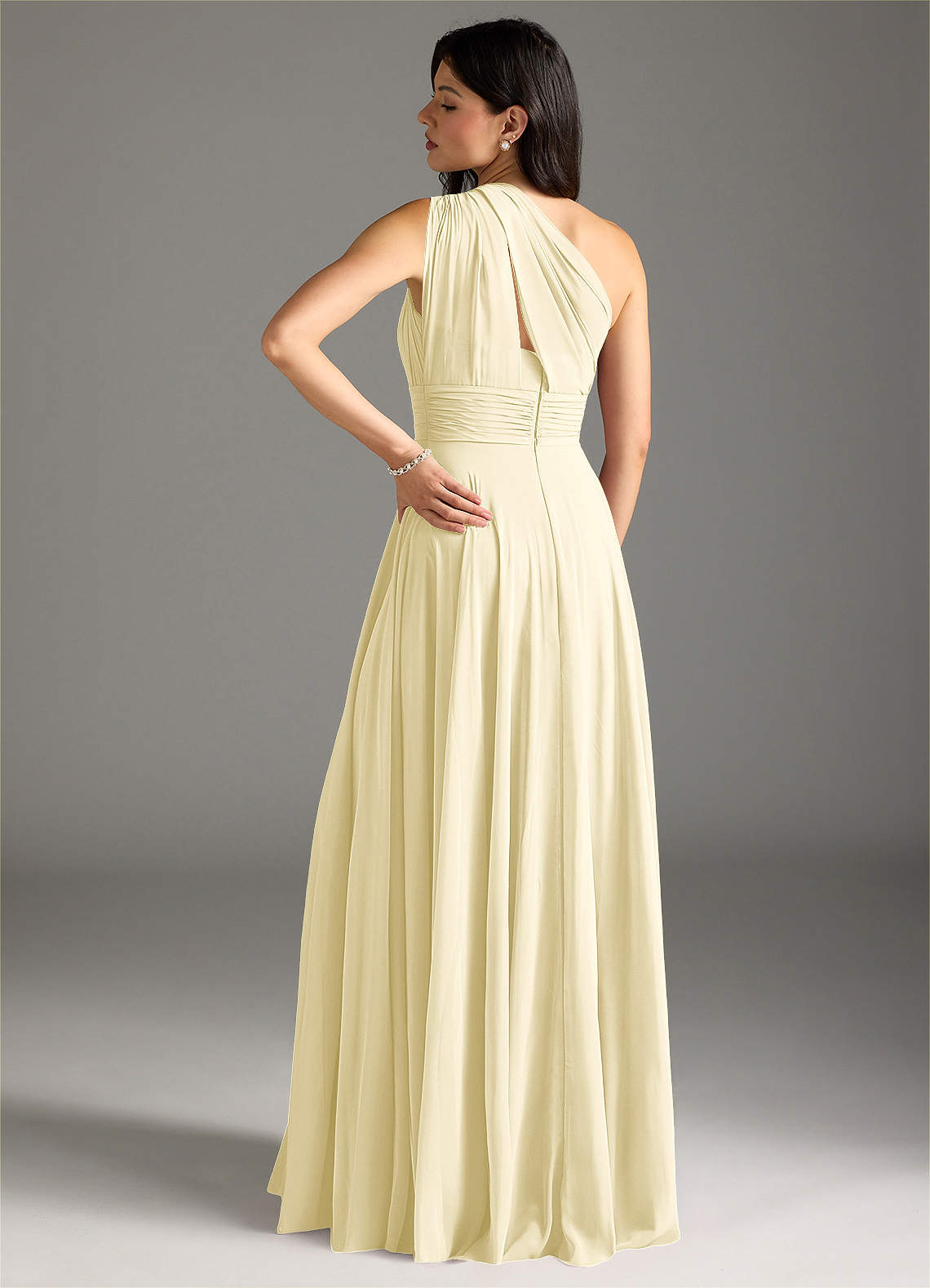 Azazie Charlize Robes de demoiselle d'honneur Robe Trapèze en Mousseline de soie Une épaule Sorbet Citron image1