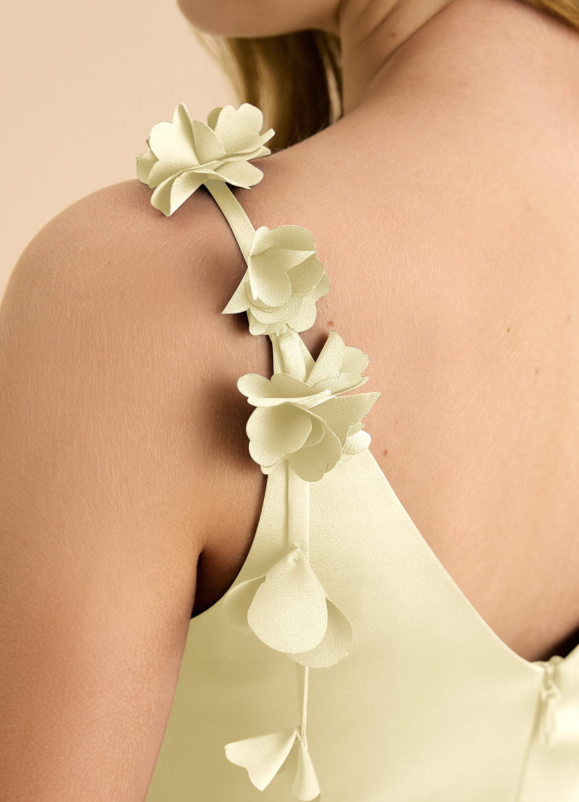 Azazie Gumdrop Junior Vestido de Salvia Polvorienta de Satén Elástico de Imperio con Plisado image7