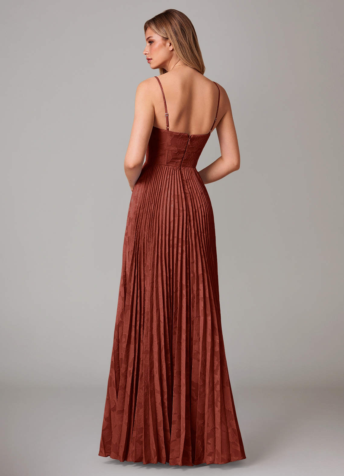 Azazie Akiko Vestidos de madrinha de casamento Vestir Terracota de Esgotamento Floral de Linha A com Decote em coração image1