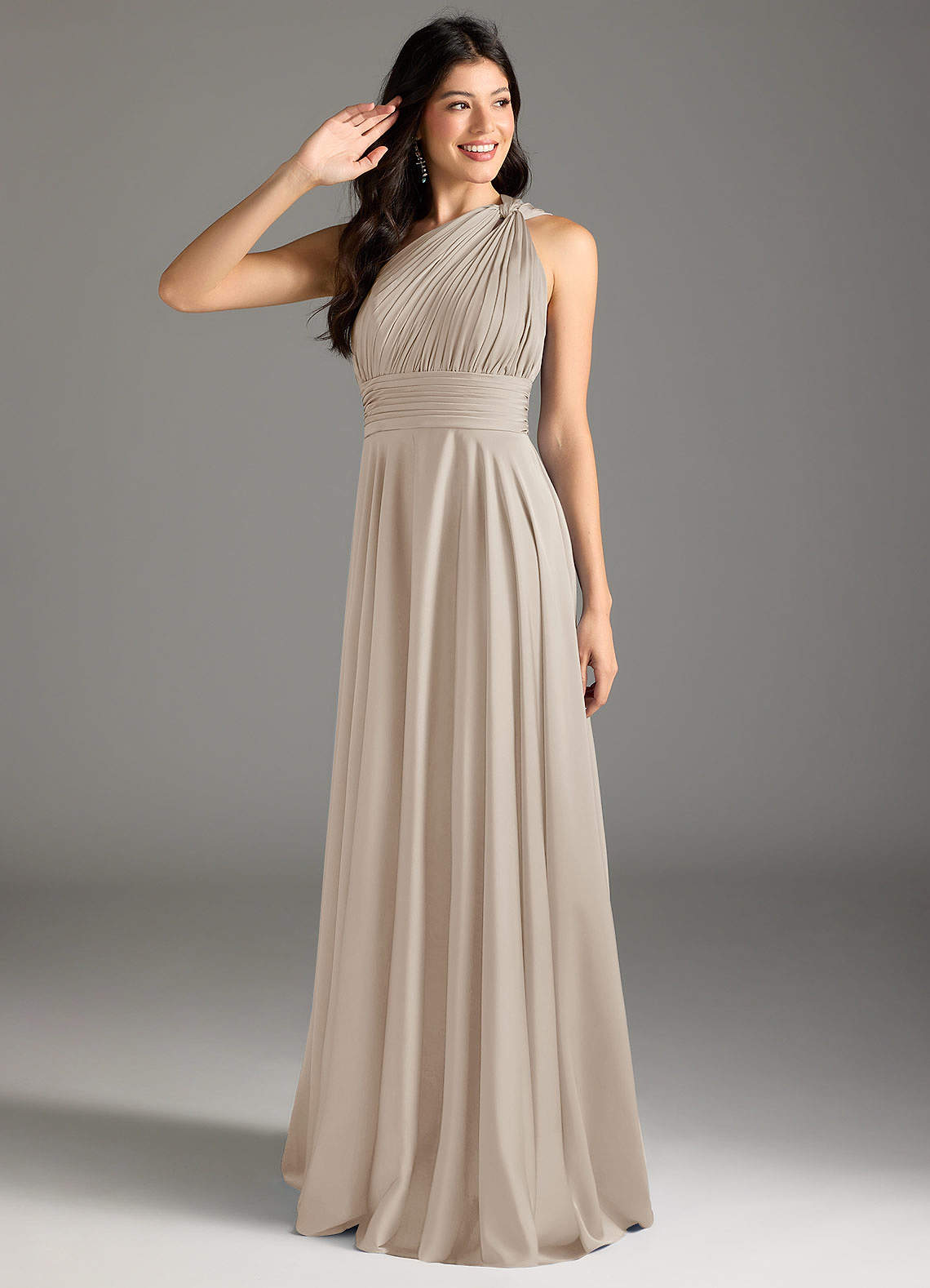 Azazie Charlize Robes de demoiselle d'honneur Robe Trapèze en Satin extensible Ue épaule Givre image1