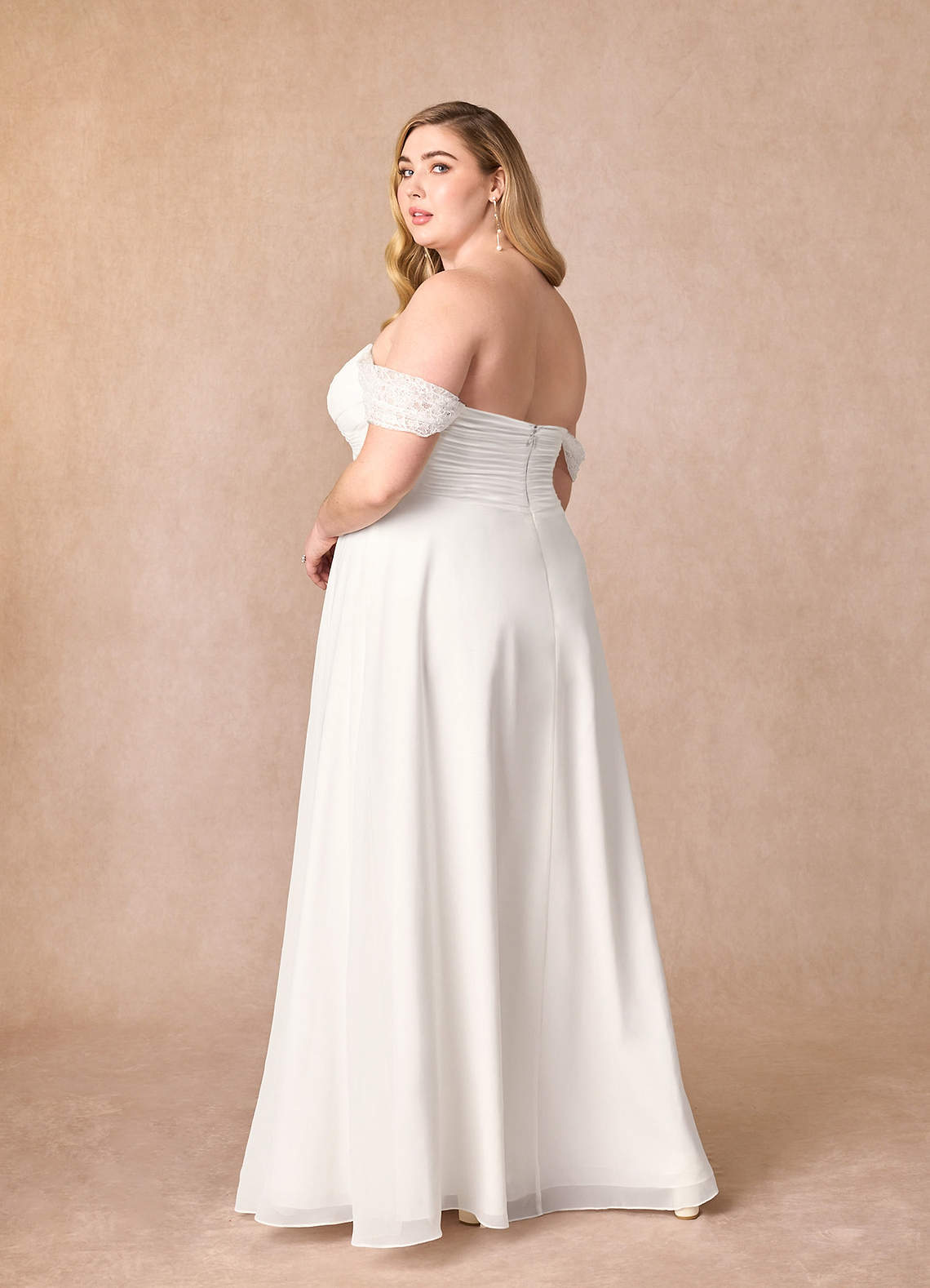 Azazie Zadie Trouwjurken Jurk van Chiffon met A-Lijn Off the Shoulder Diamant Wit image9