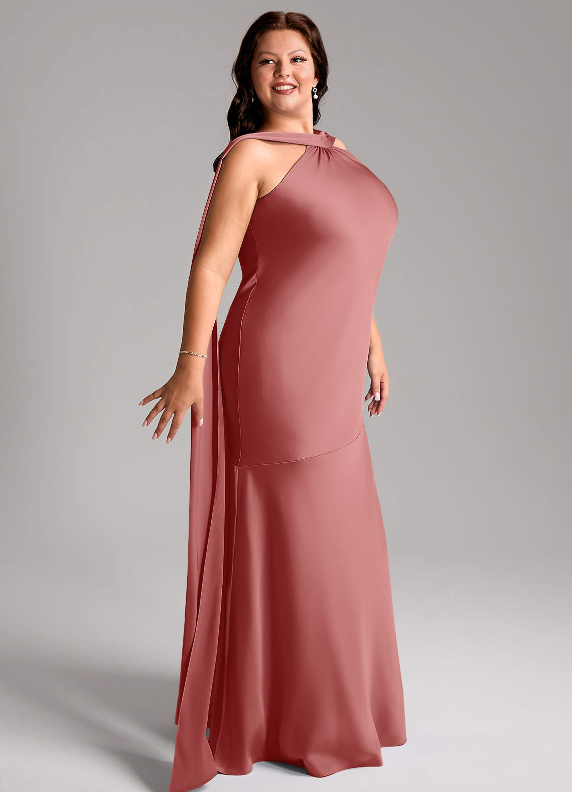 Azazie Kinsley Vestidos de madrinha de casamento Vestido Rosa Antiga de Cetim elástico de sereia com Fenda Lateral image10