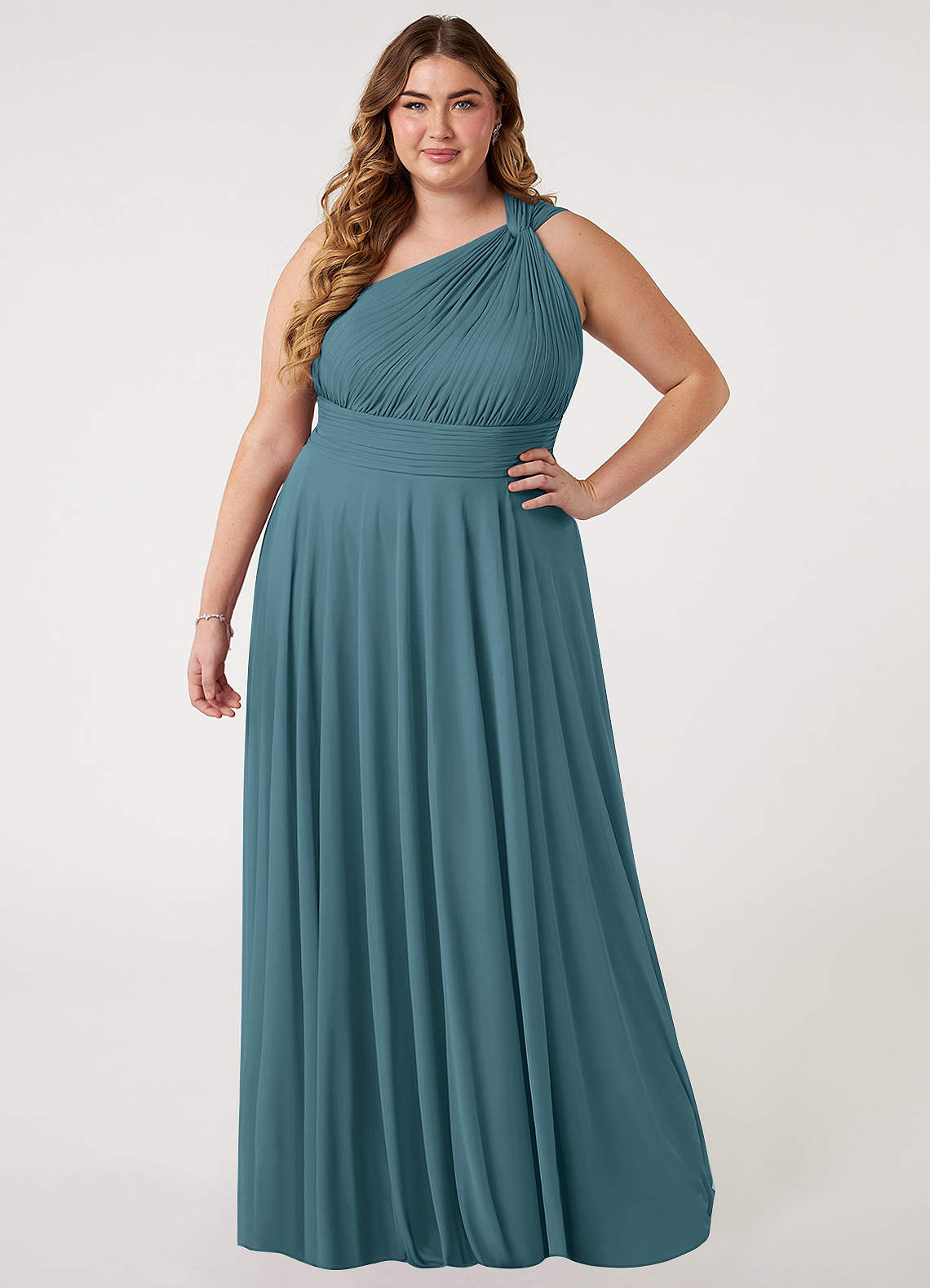 Azazie Charlize Vestidos de damas de honor Vestido de Bermudas de Malla de Corte en A con Hombro unilateral image5