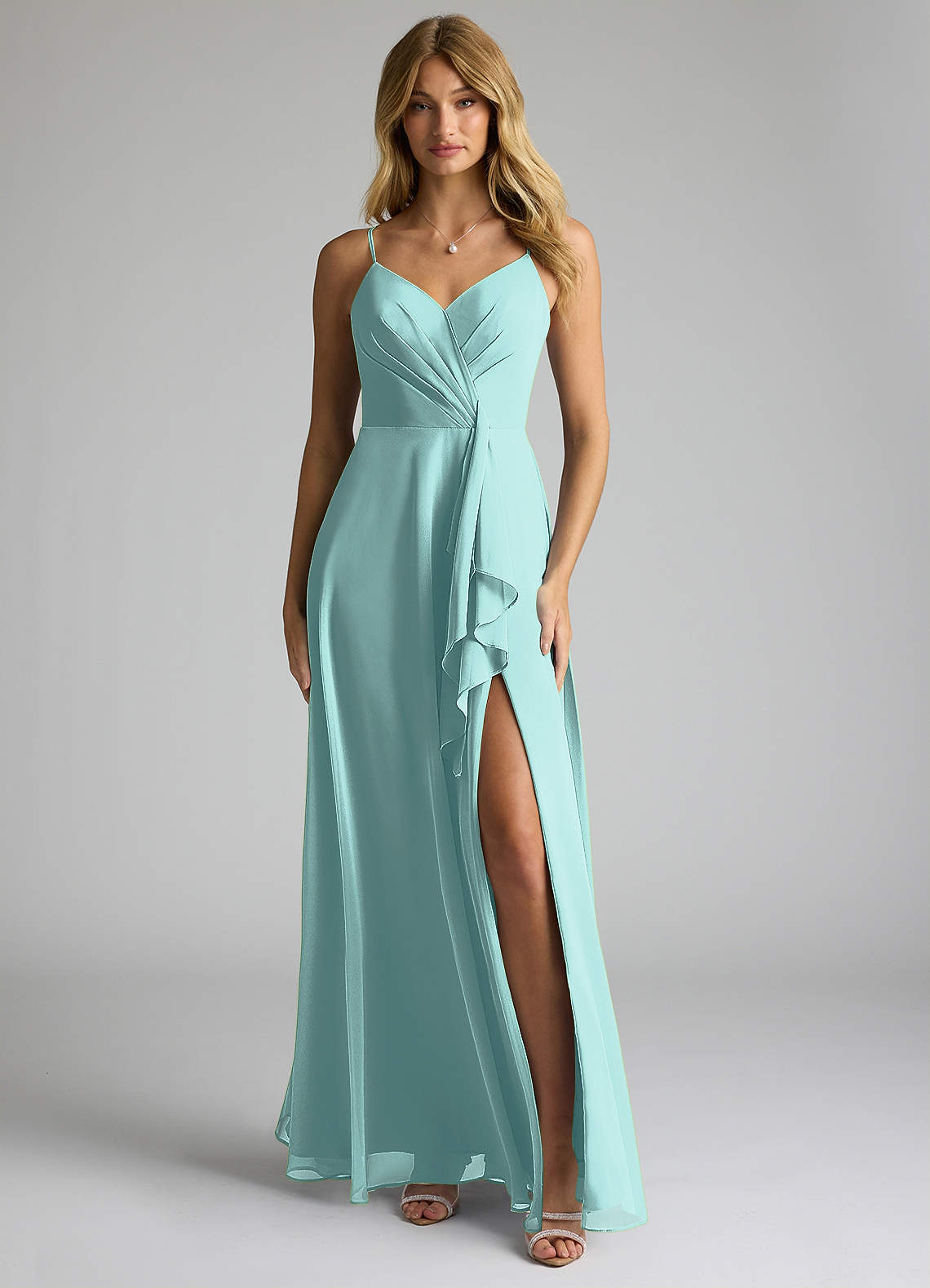 Azazie Akita Robes de demoiselle d'honneur Robe Trapèze en Mousseline de soie Aqua image1