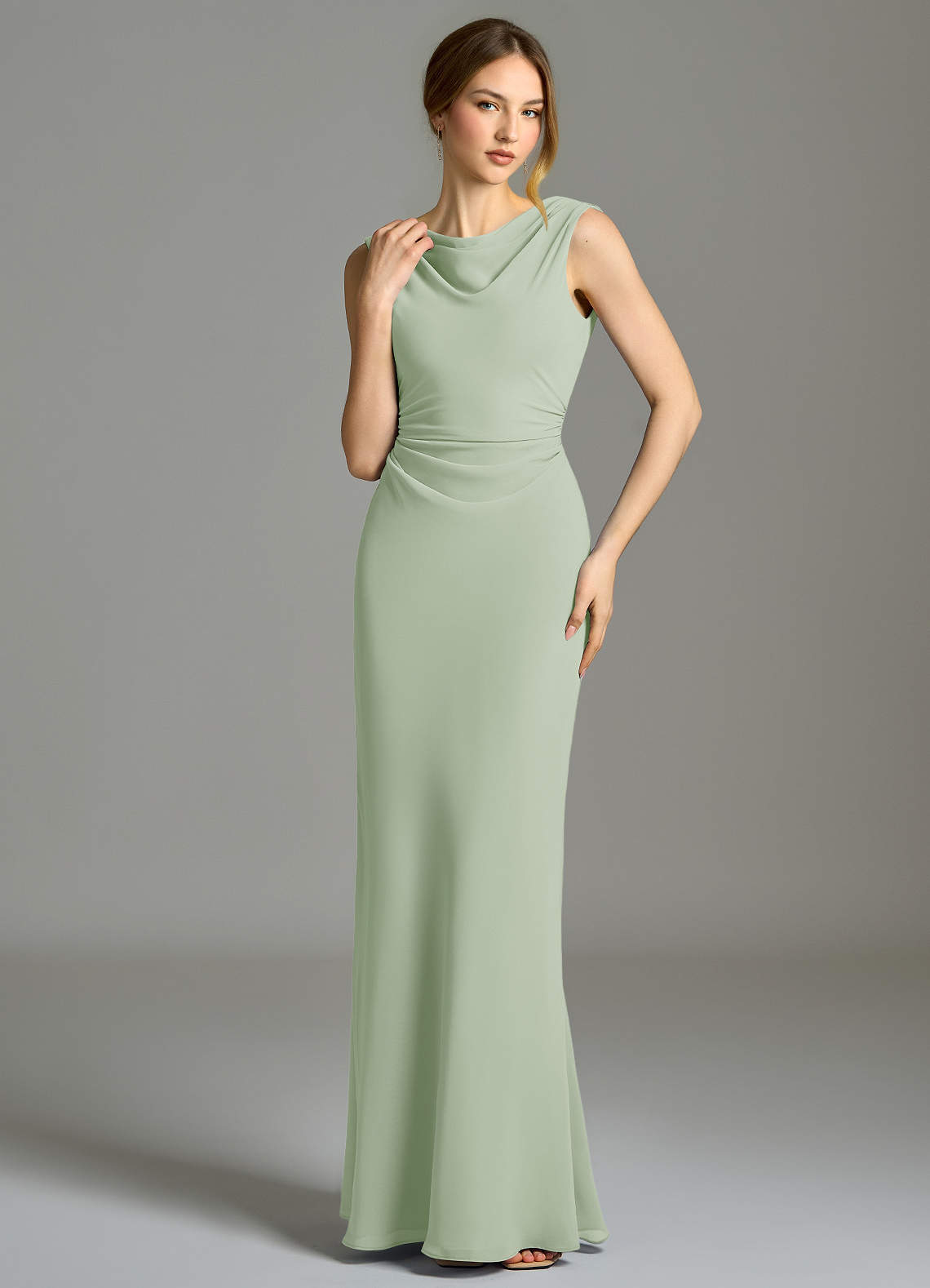 Azazie Kieryn Robes de demoiselle d'honneur Robe Sirène en Mousseline de soie Plissée Vert Sauge image3