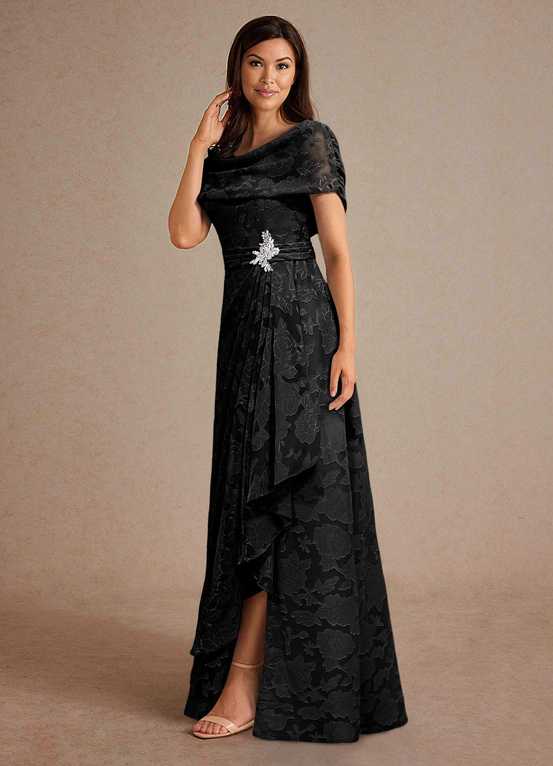 Azazie Branford vestidos de madre de la novia Vestido de Negro de Devorado Floral de Corte En A con Plisado image1