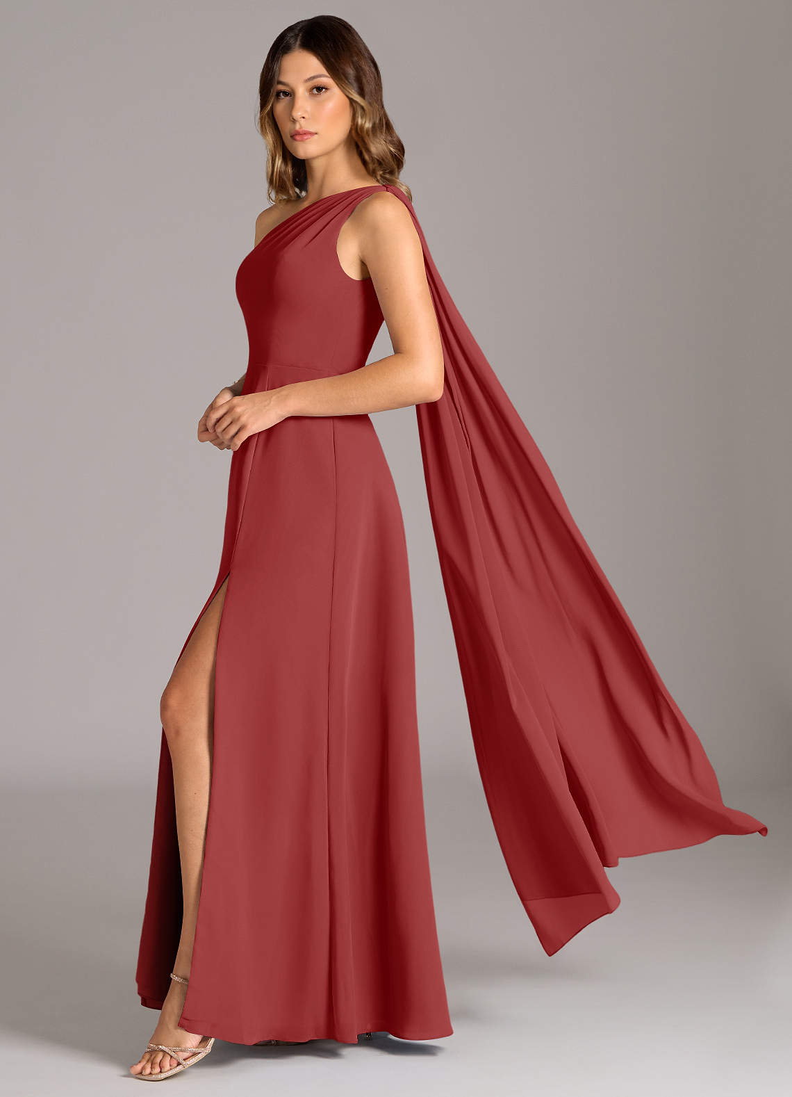 Azazie Tella Robes de demoiselle d'honneur Robe Trapèze en Mousseline de soie Ue épaule Rouille image1